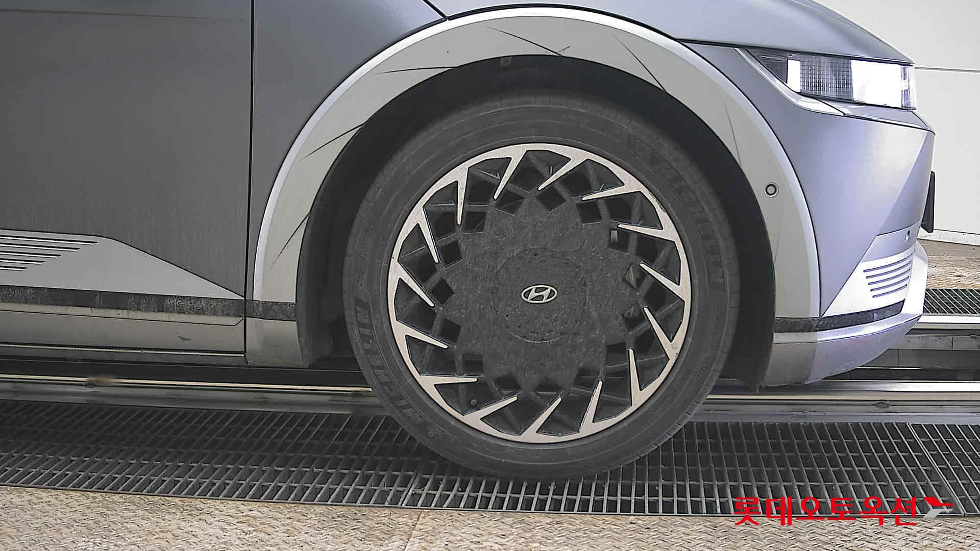 هيونداي أيونيك