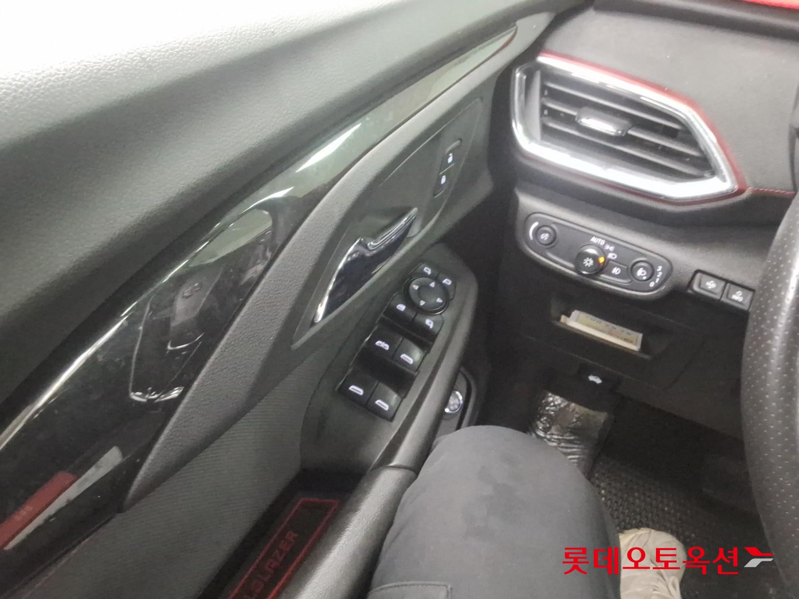 한국지엠 트레일블레이저 - 29