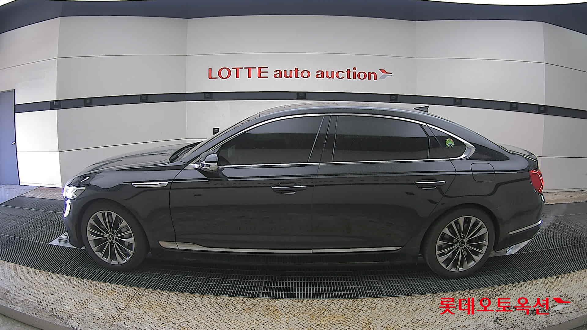 Kia K9 - 13