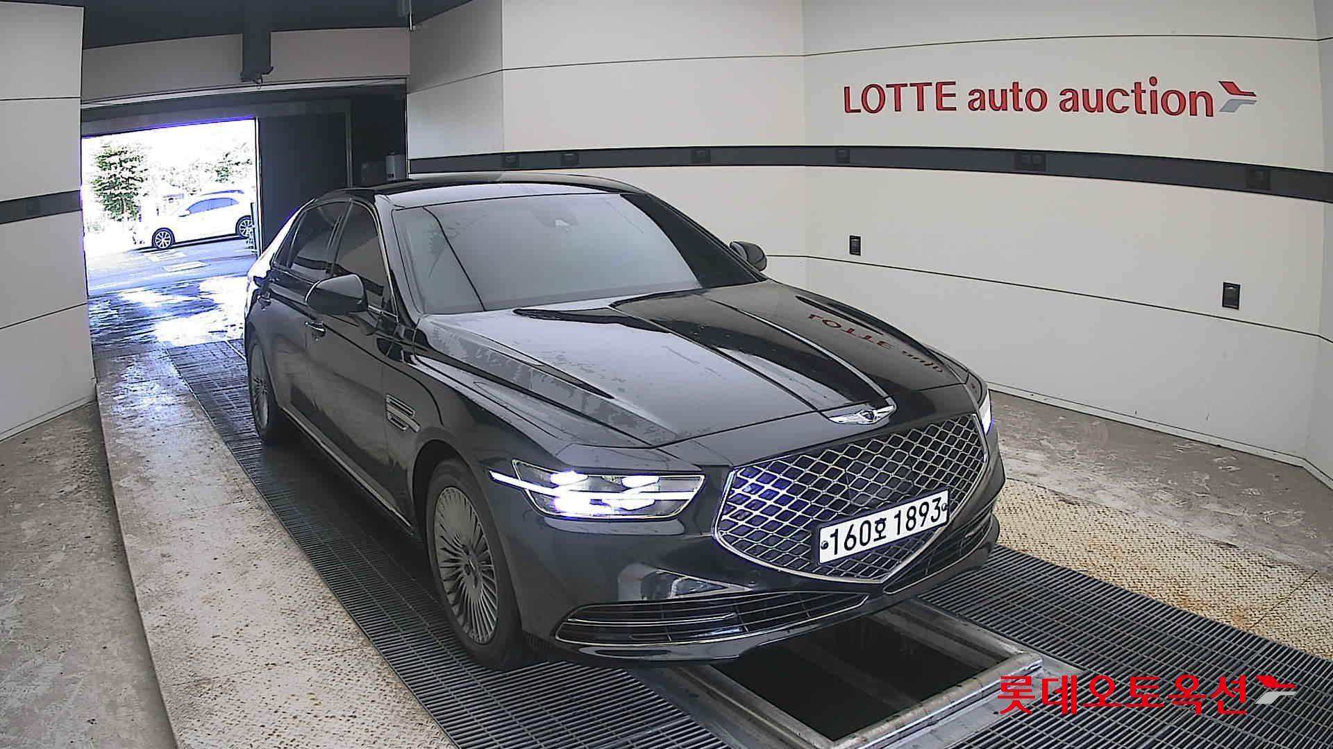 2021 - genesis g90