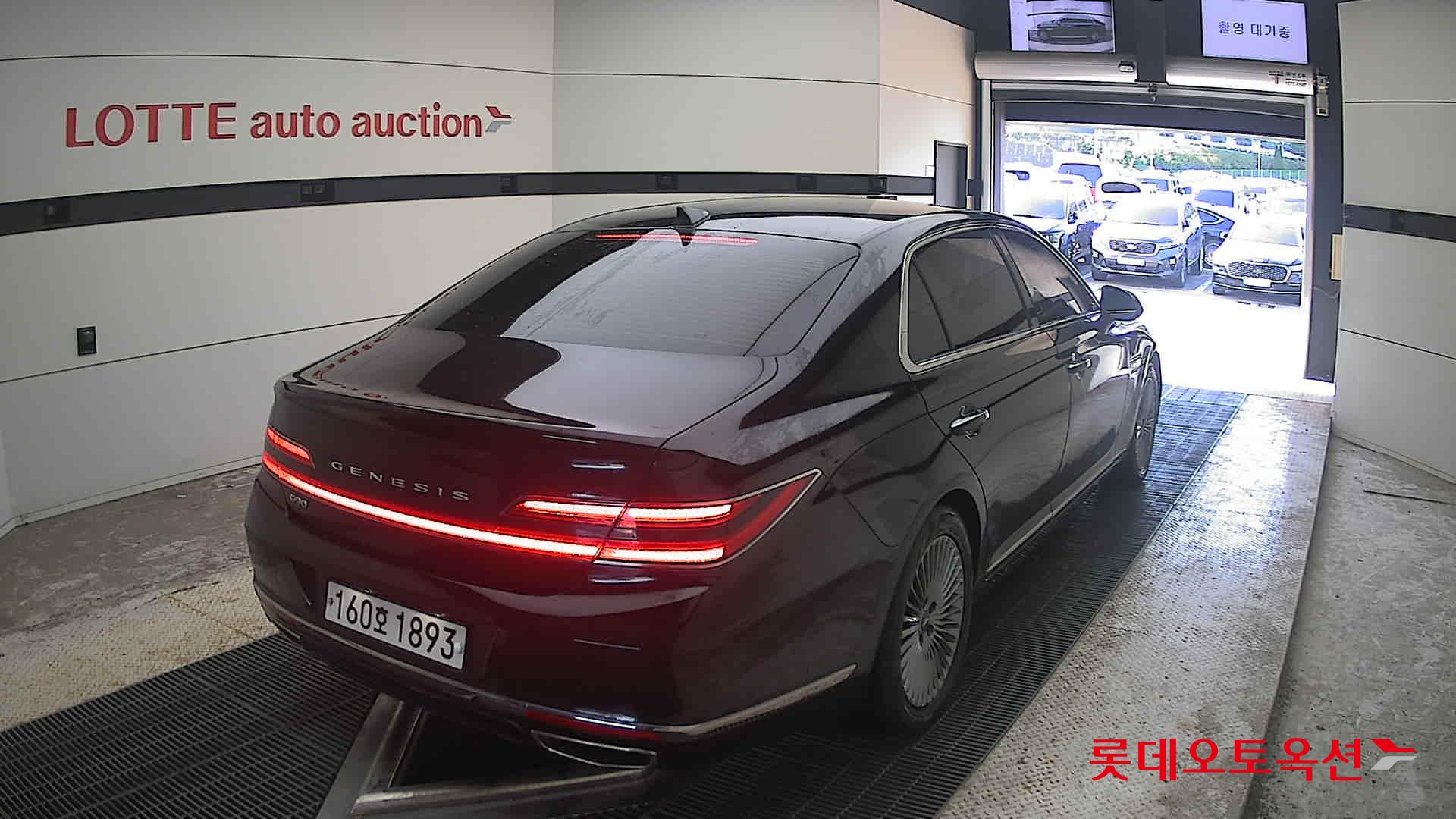 2021 - genesis g90