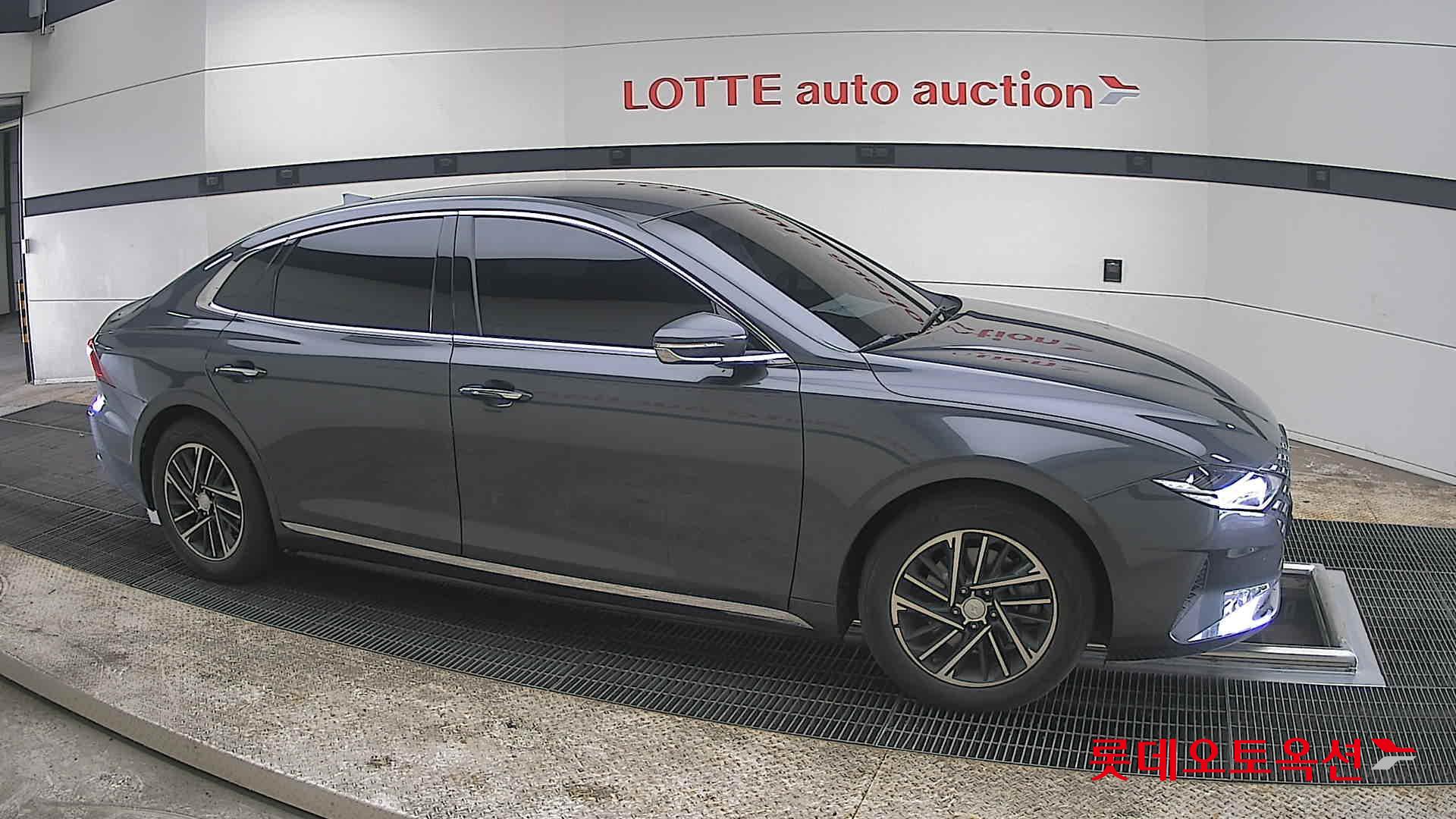 هيونداي أزيرا