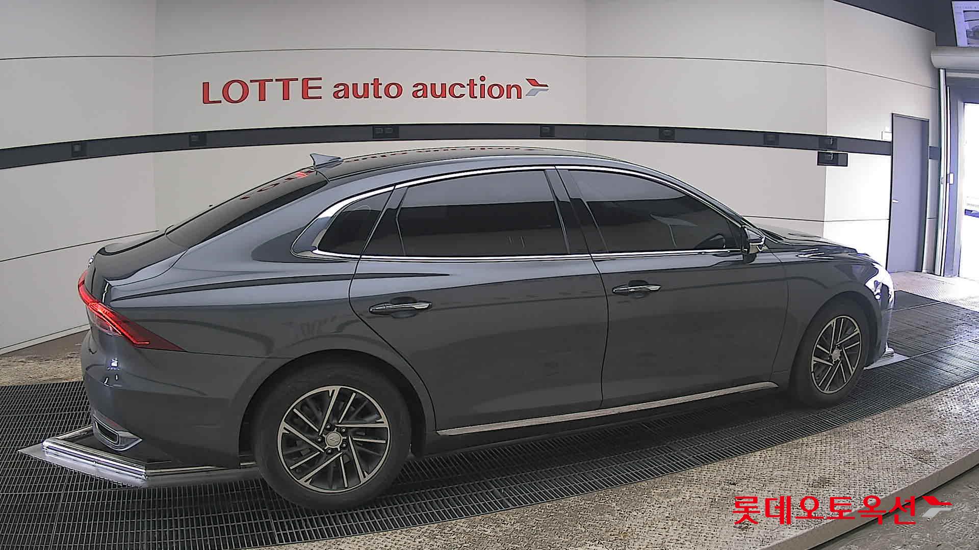 هيونداي أزيرا