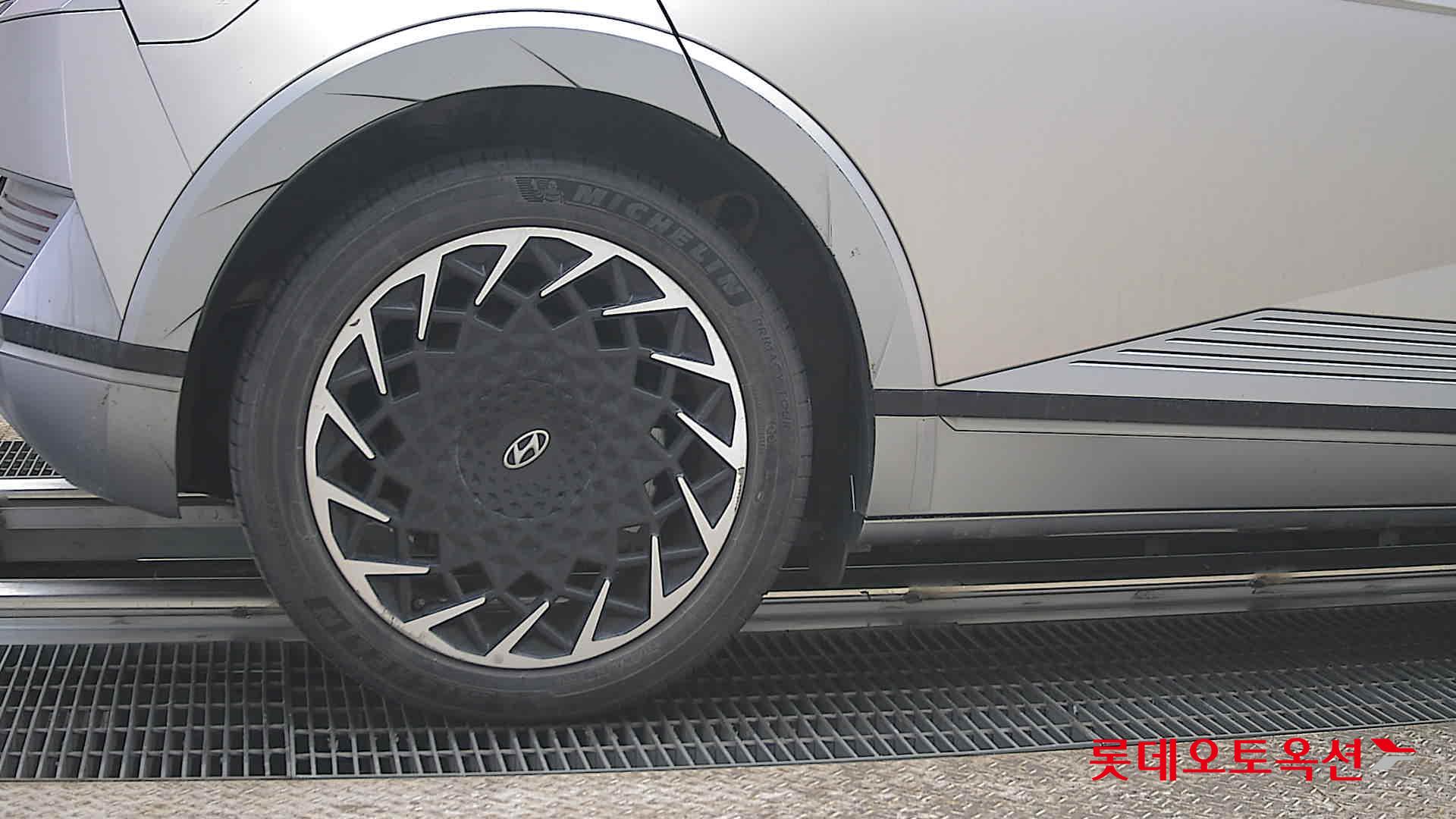 هيونداي أيونيك