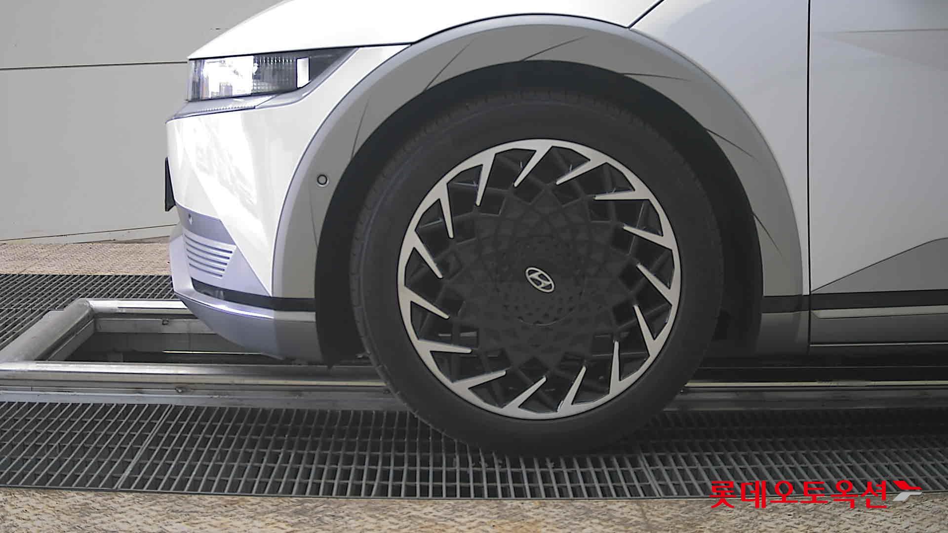 هيونداي أيونيك