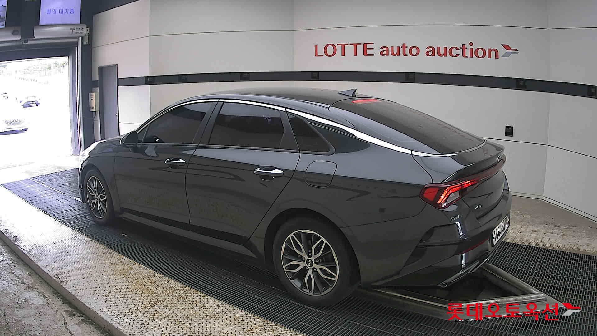 2020 - kia k5