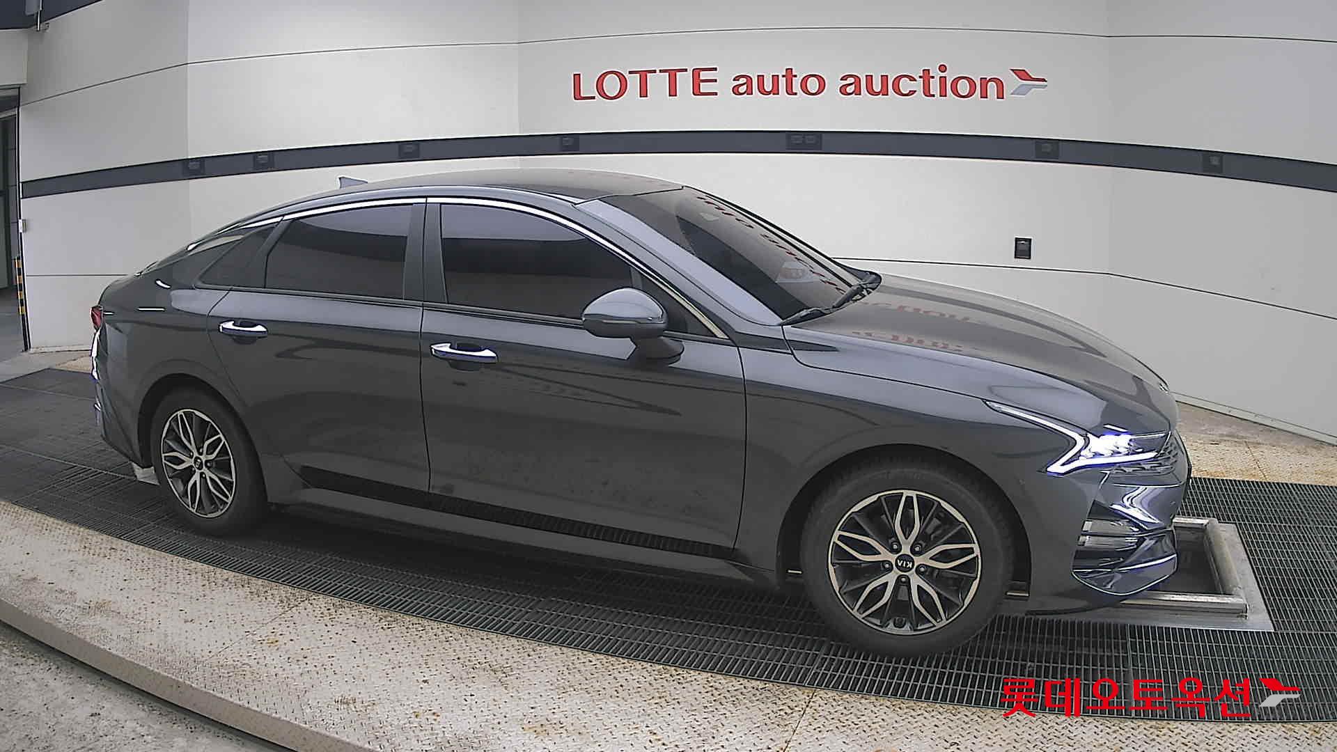 2020 - kia k5