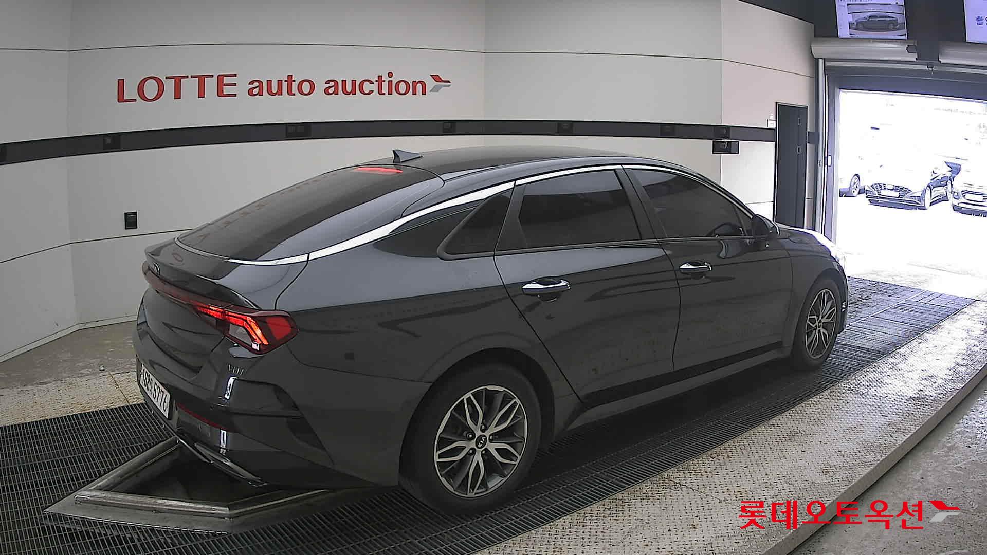 2020 - kia k5