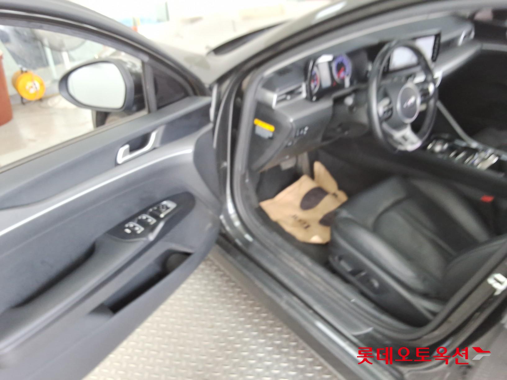 2020 - kia k5