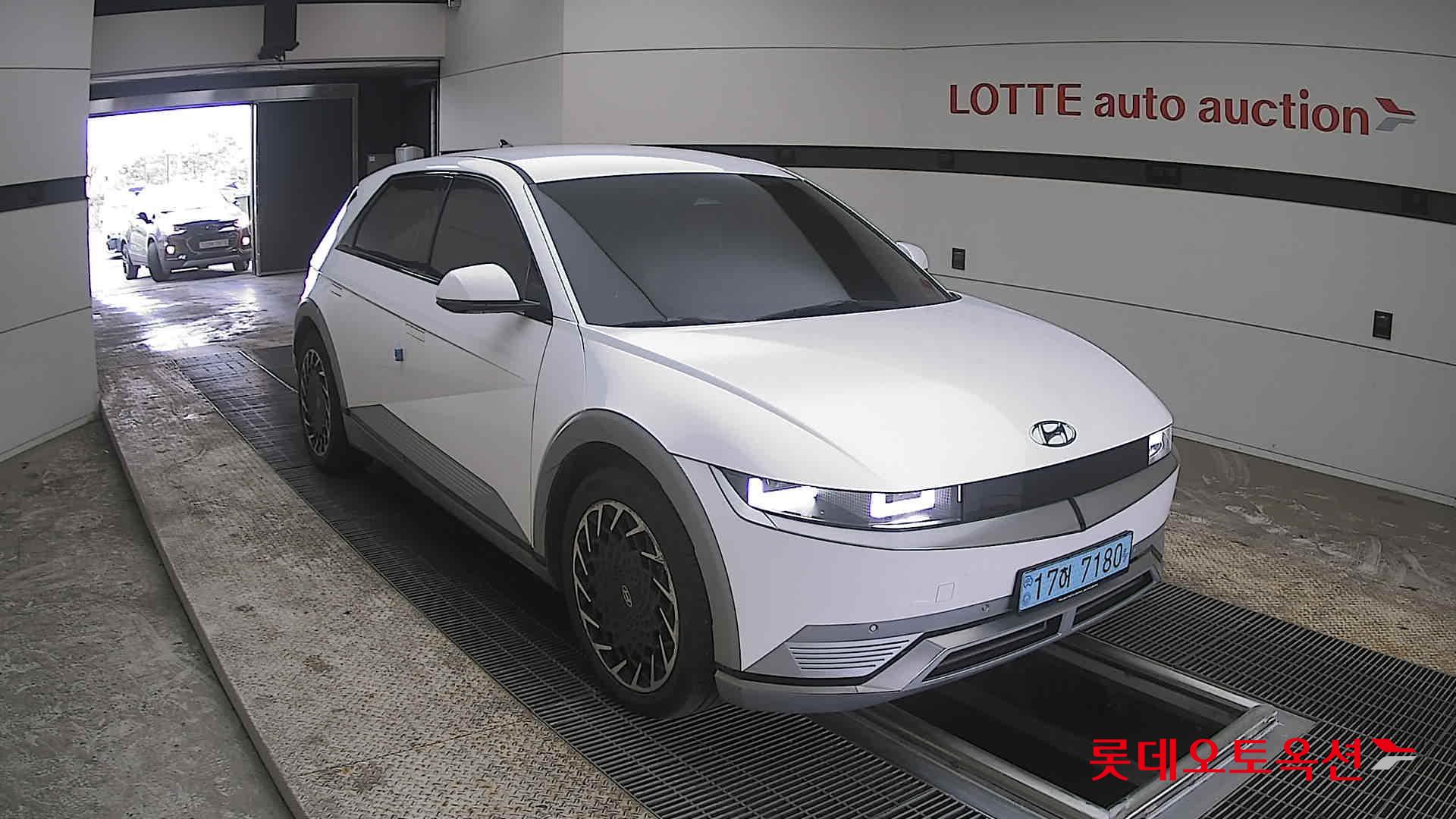 هيونداي أيونيك