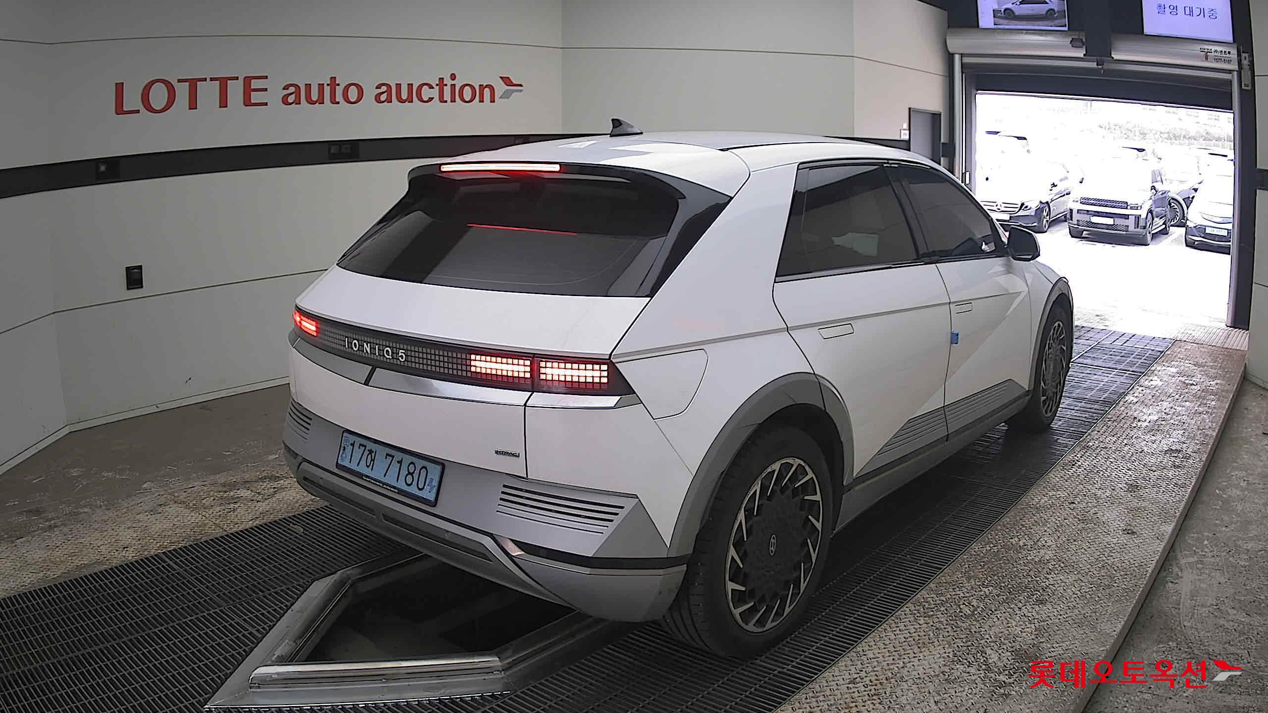 هيونداي أيونيك