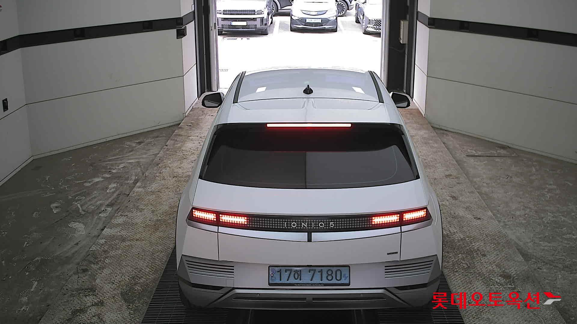 هيونداي أيونيك