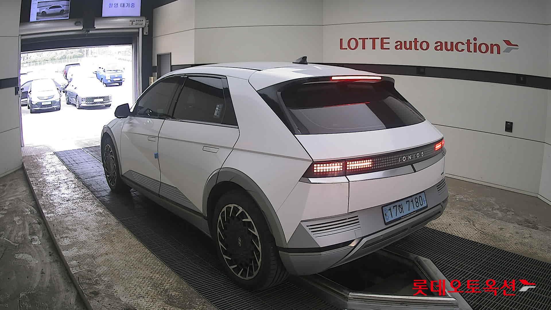 هيونداي أيونيك