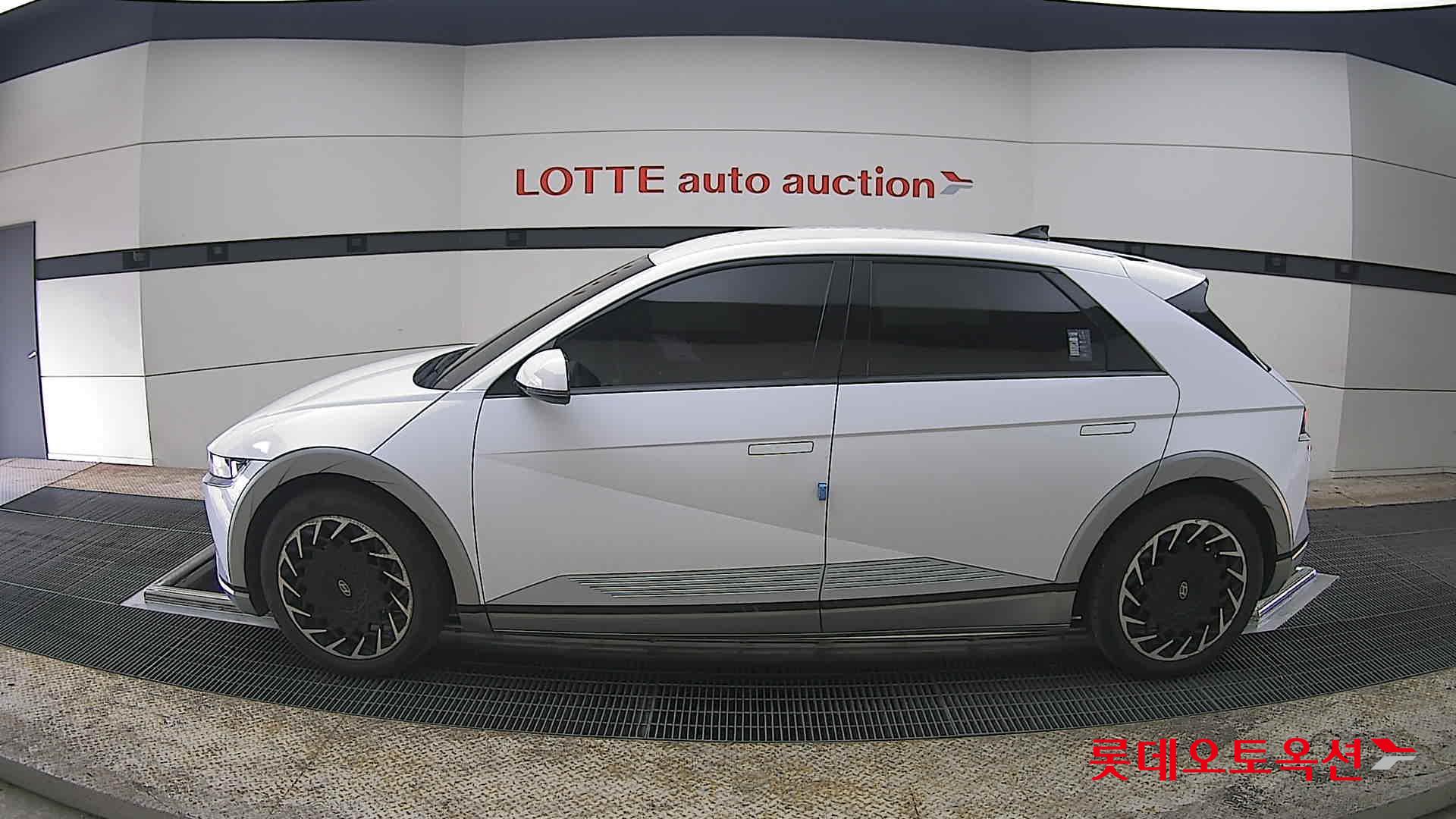 هيونداي أيونيك