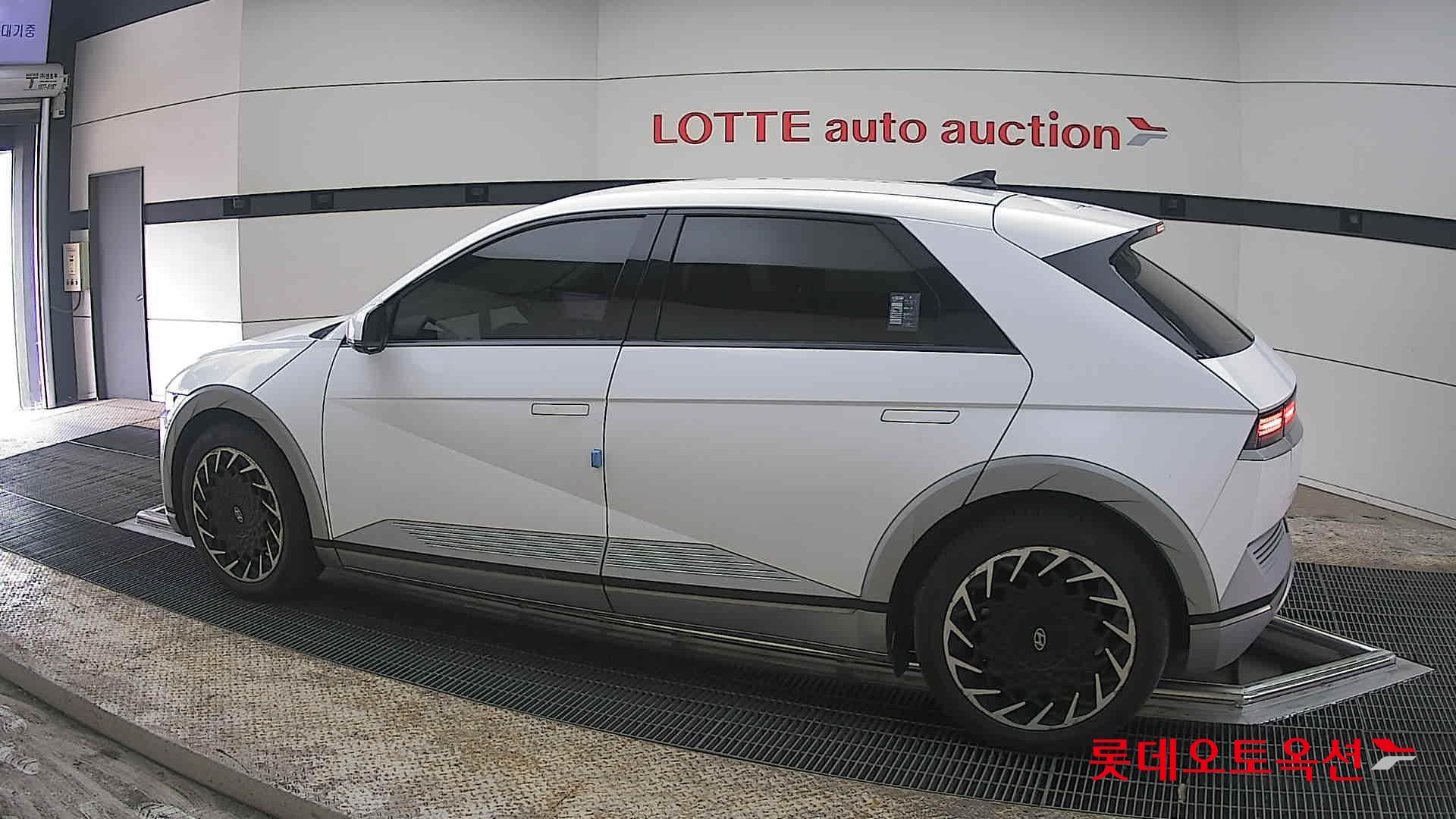 هيونداي أيونيك