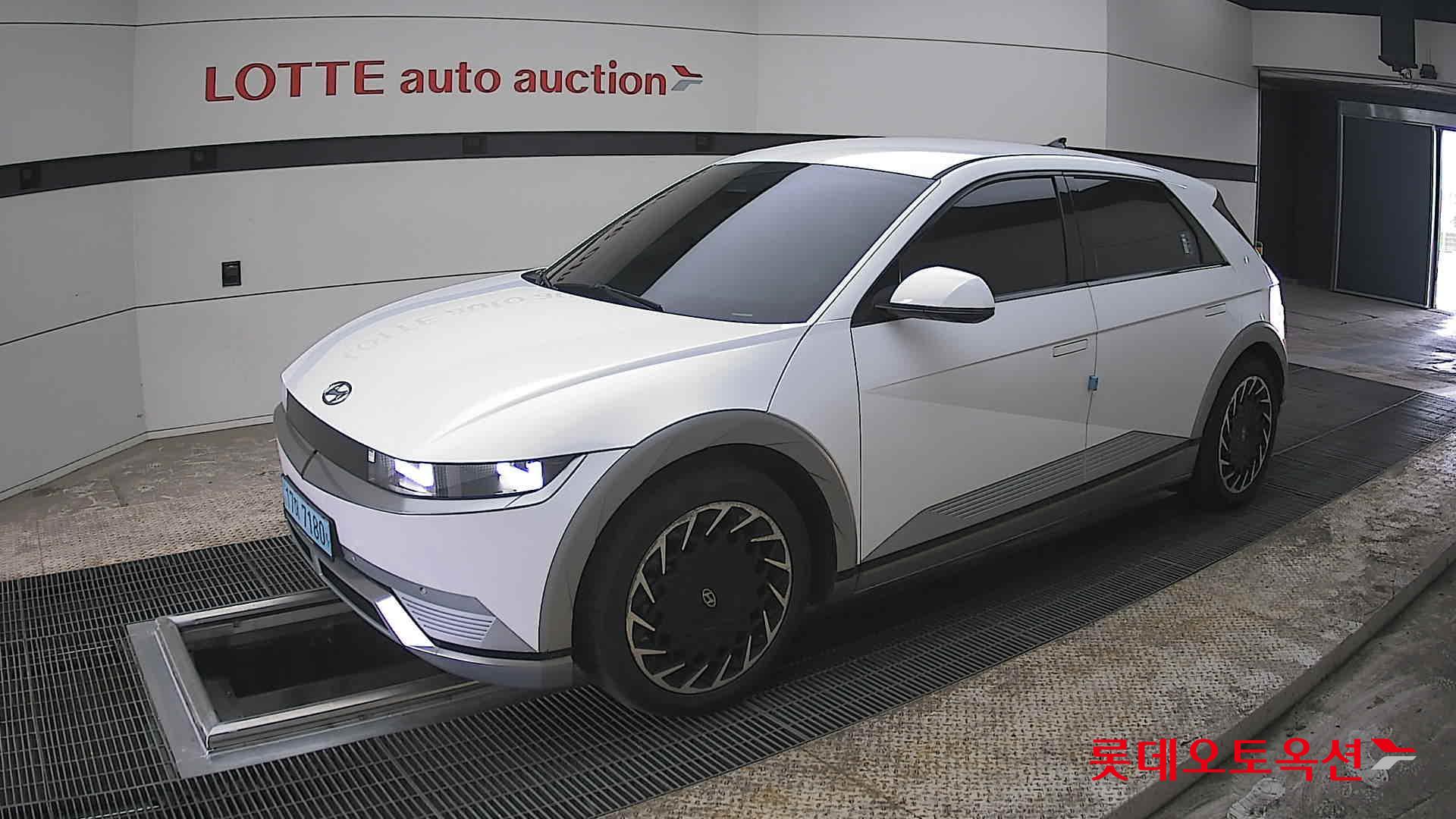 هيونداي أيونيك