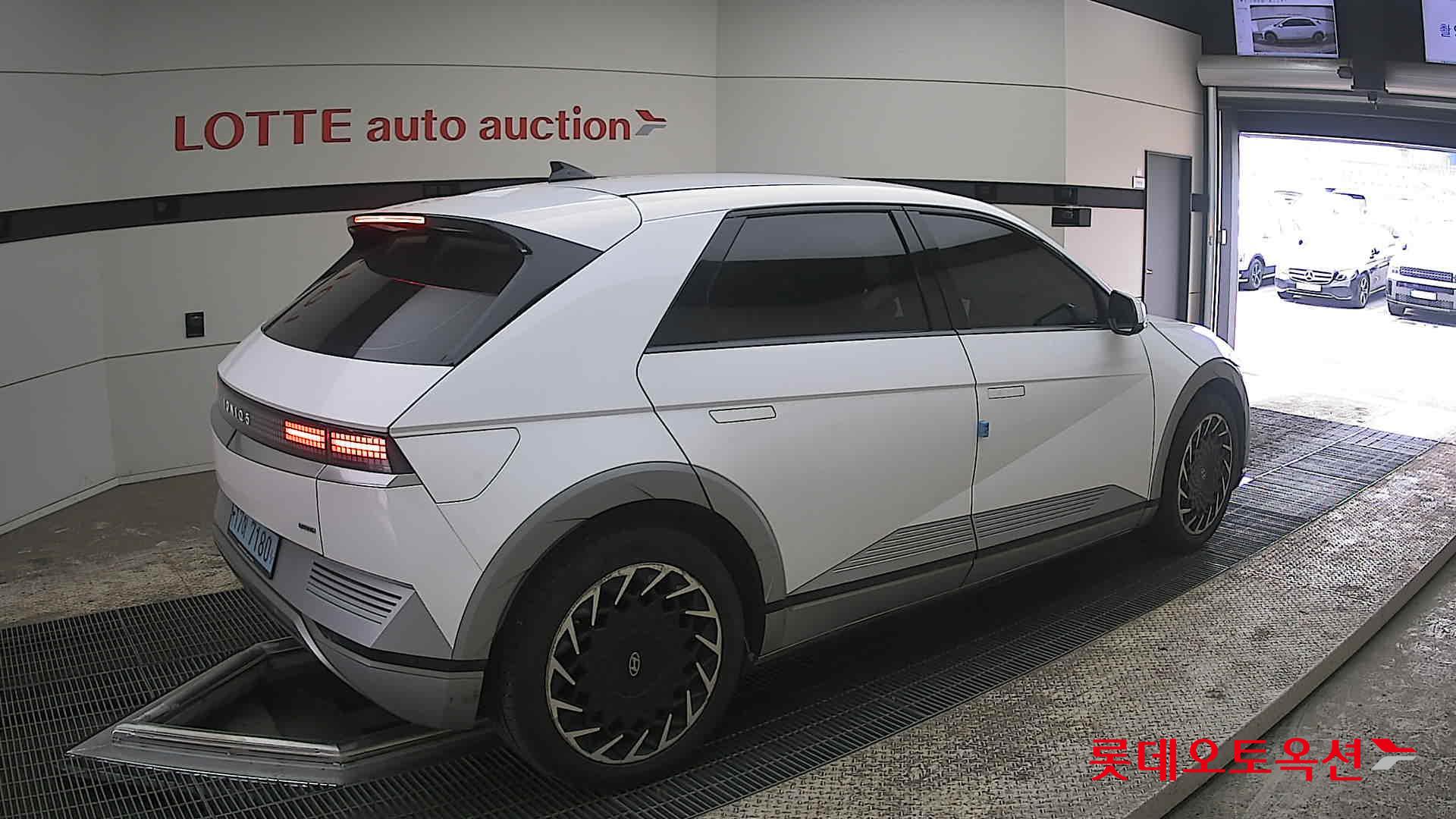 هيونداي أيونيك