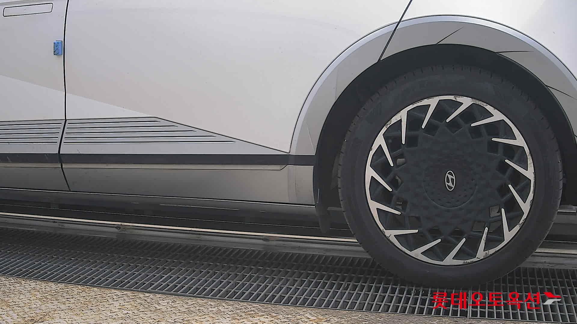 هيونداي أيونيك