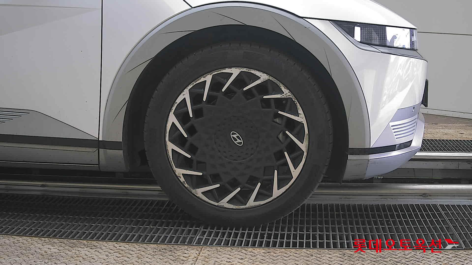 هيونداي أيونيك