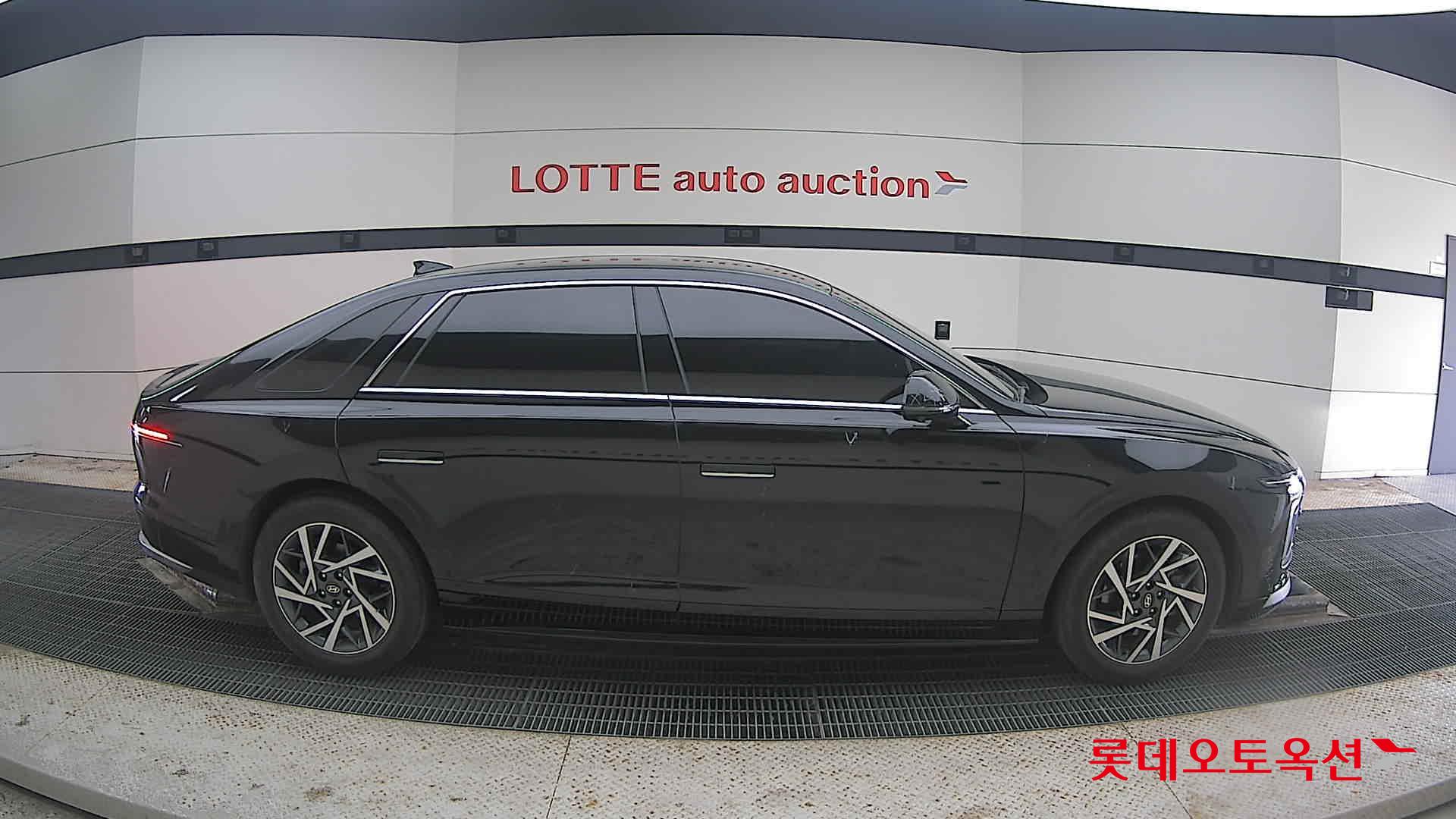 هيونداي أزيرا