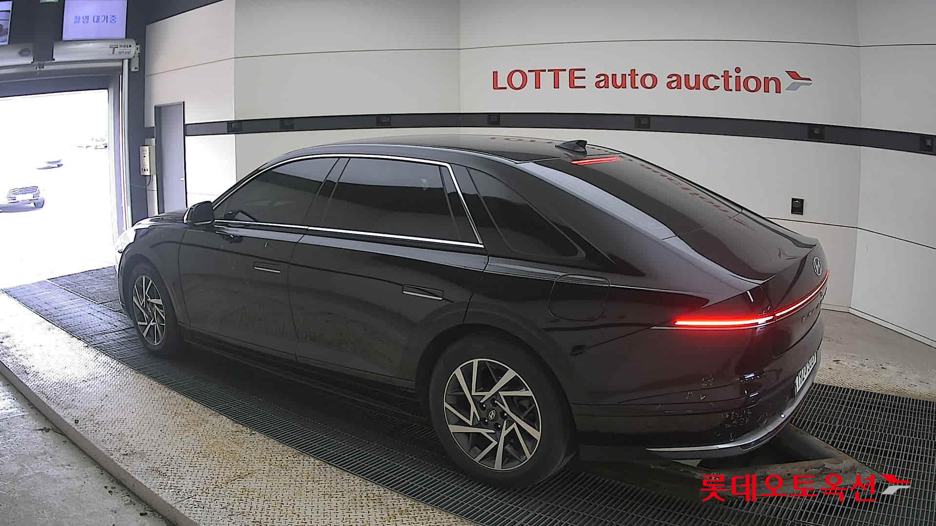 هيونداي أزيرا