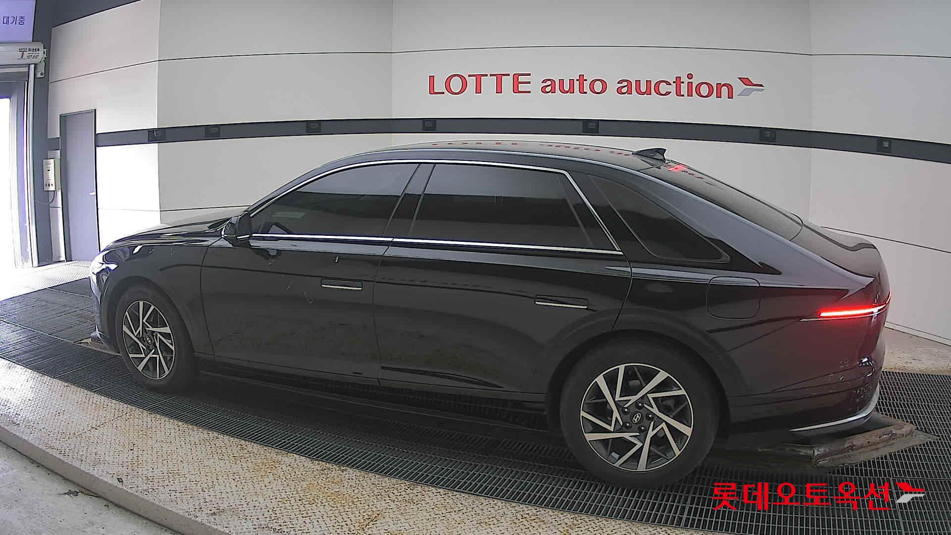 هيونداي أزيرا