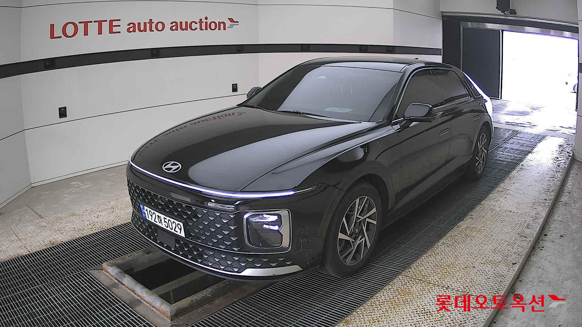 هيونداي أزيرا