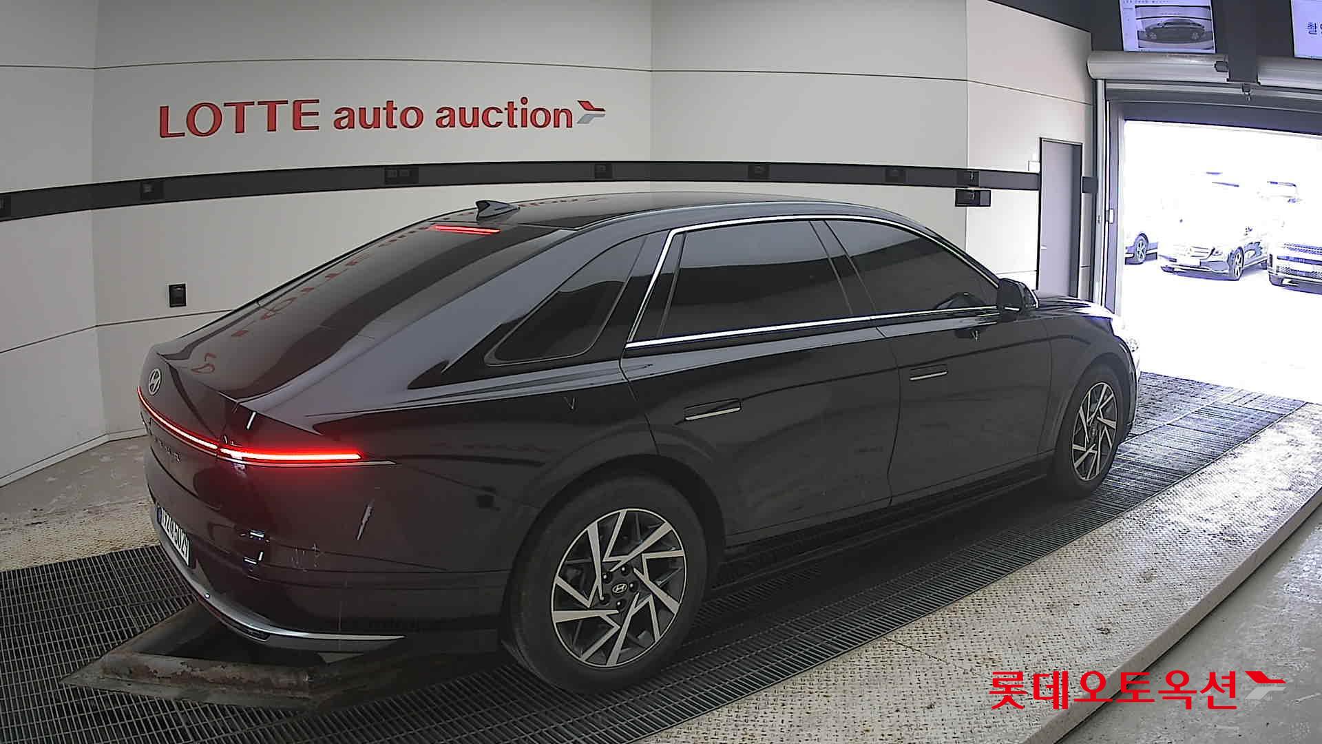 هيونداي أزيرا