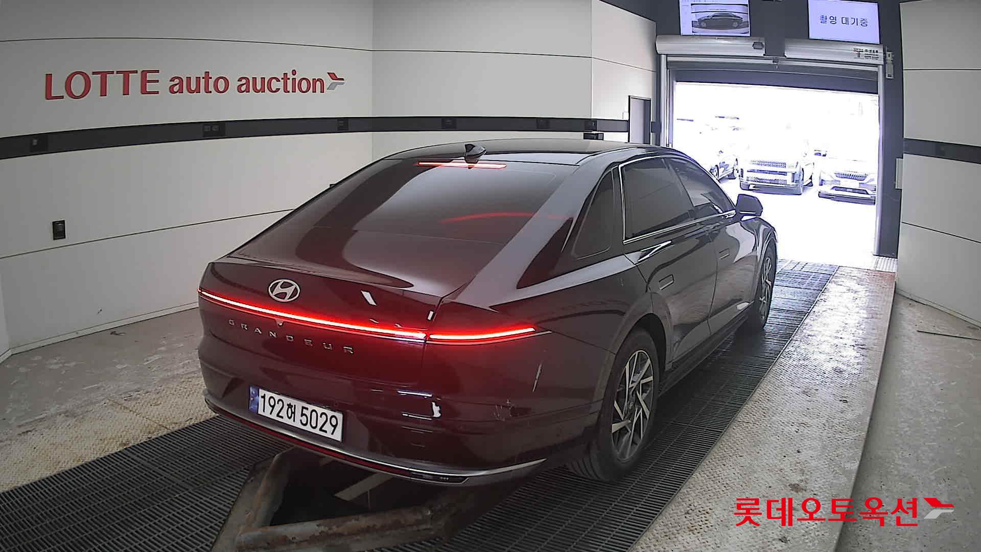 هيونداي أزيرا