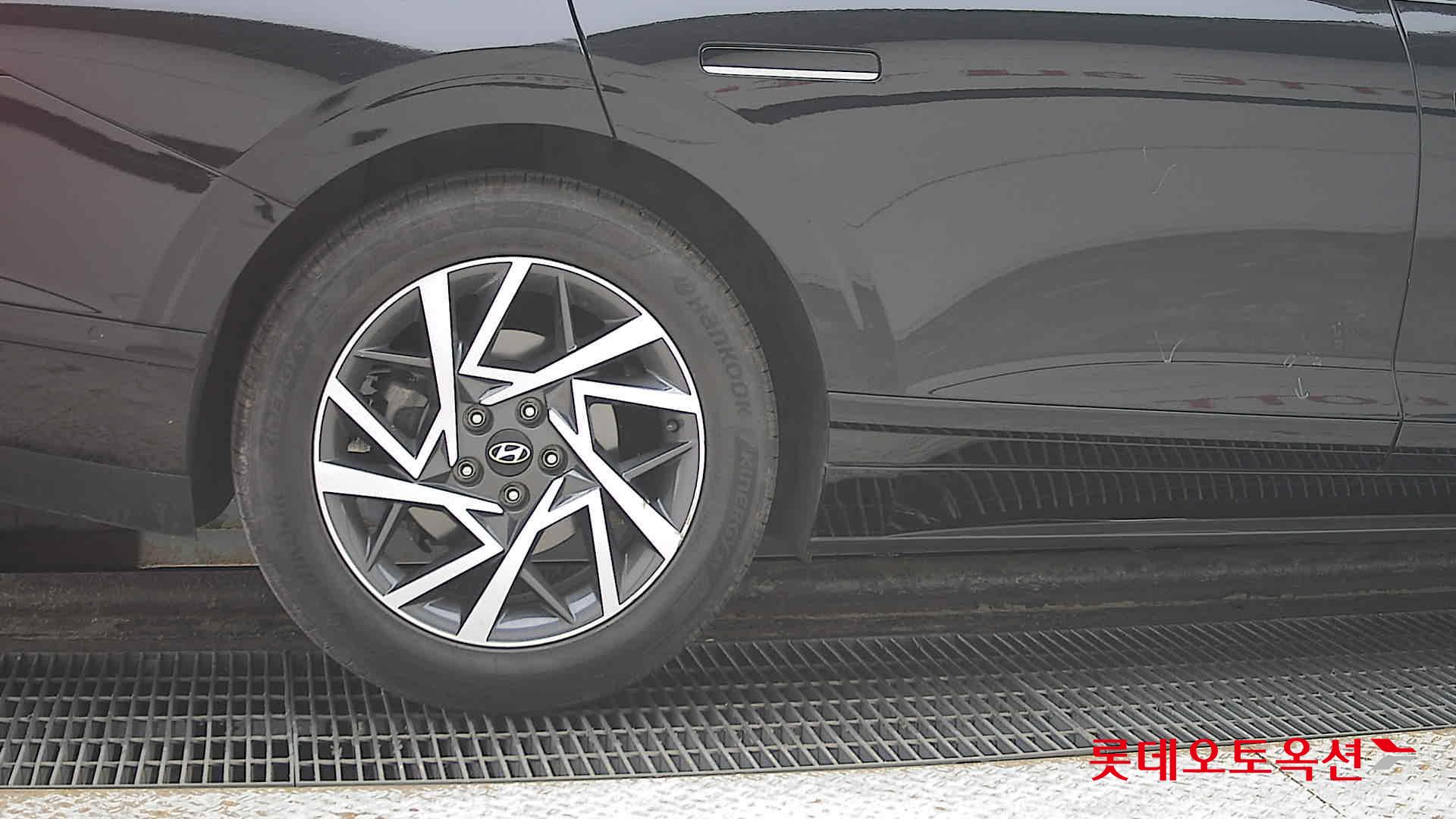 هيونداي أزيرا