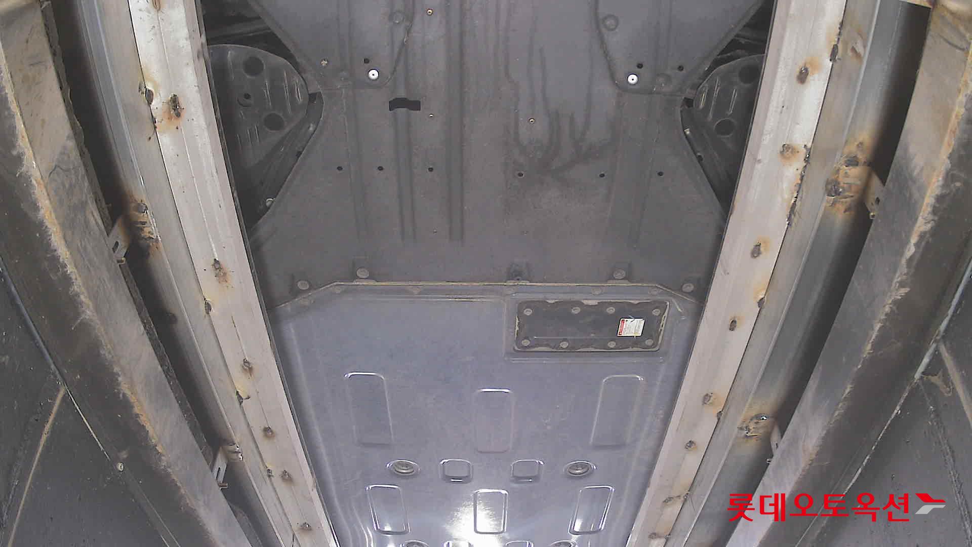 جينيسيس إيلكتريفايد GV70 2022 - صورة 2