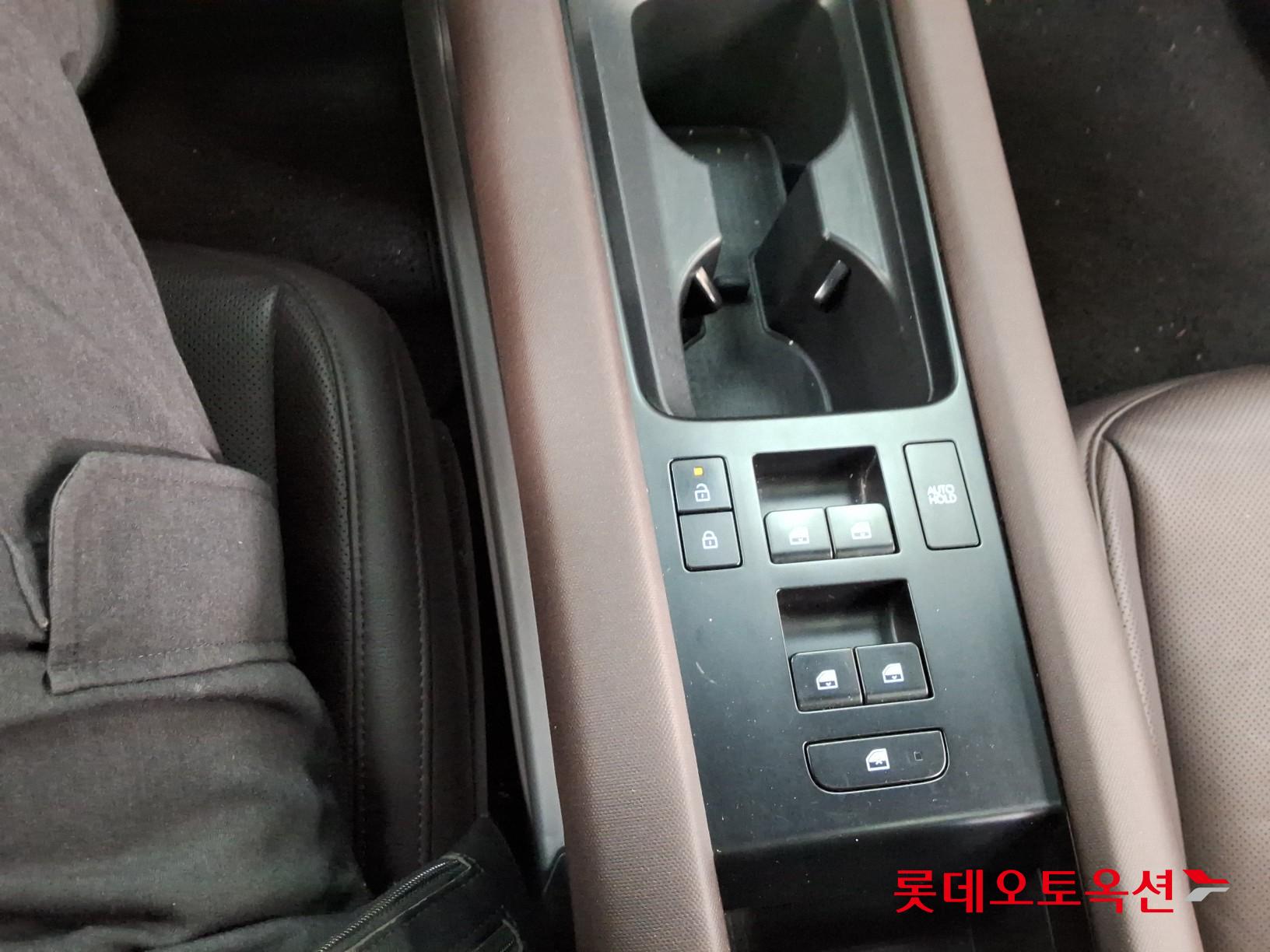 هيونداي أيونيك