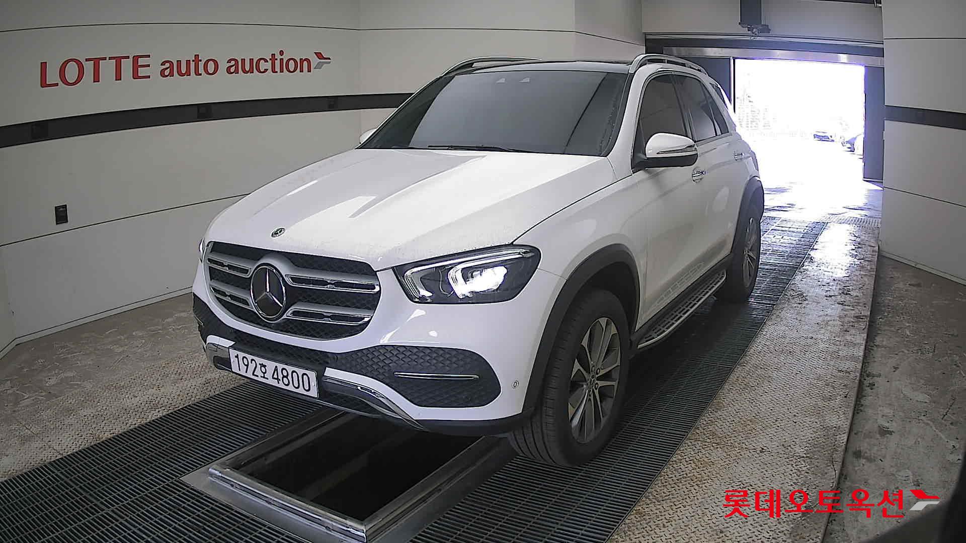 مرسيدس بنز GLE - 10