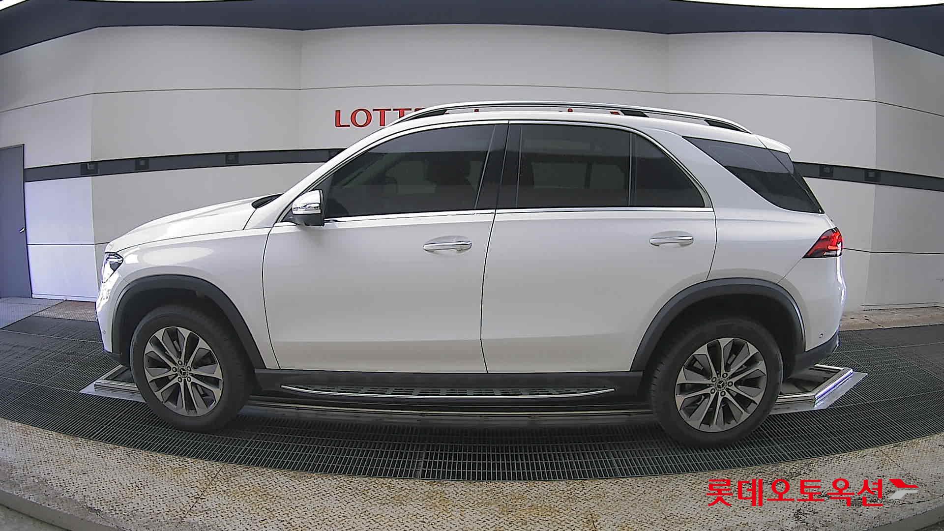 مرسيدس بنز GLE - 13