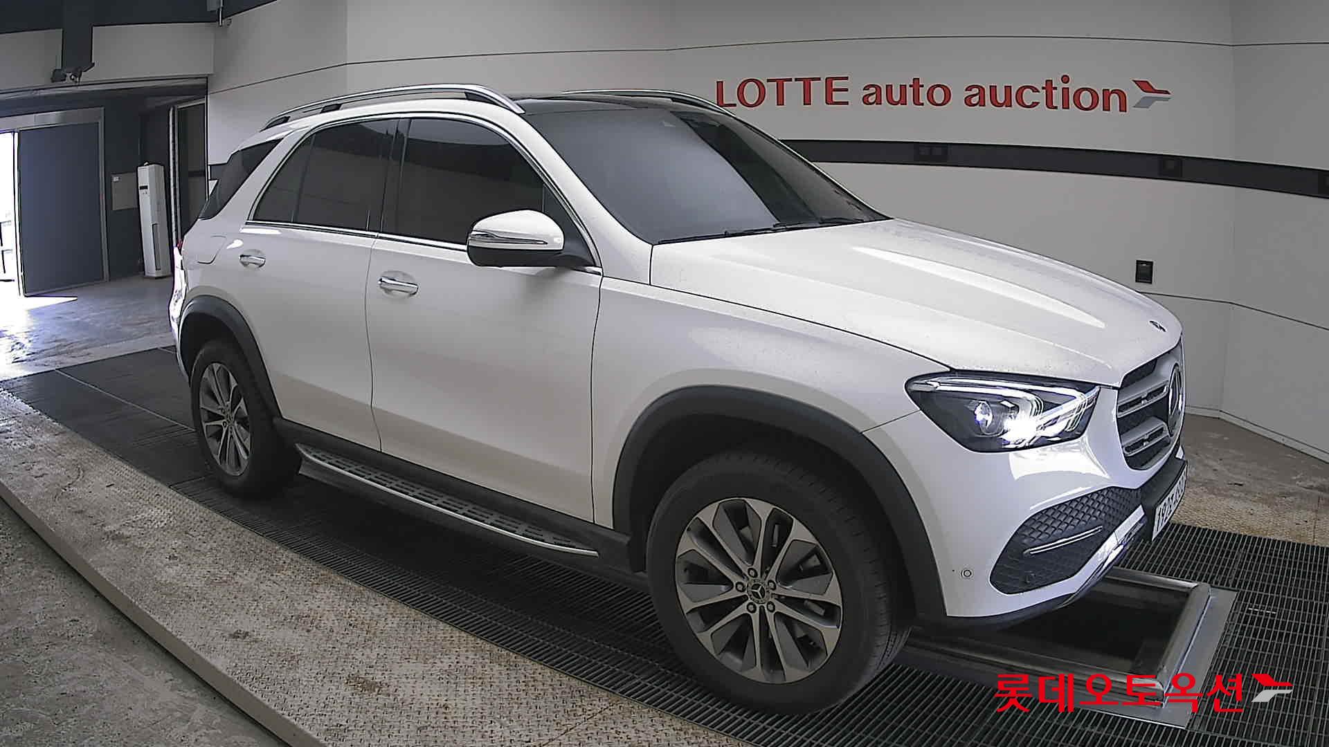 مرسيدس بنز GLE - 23