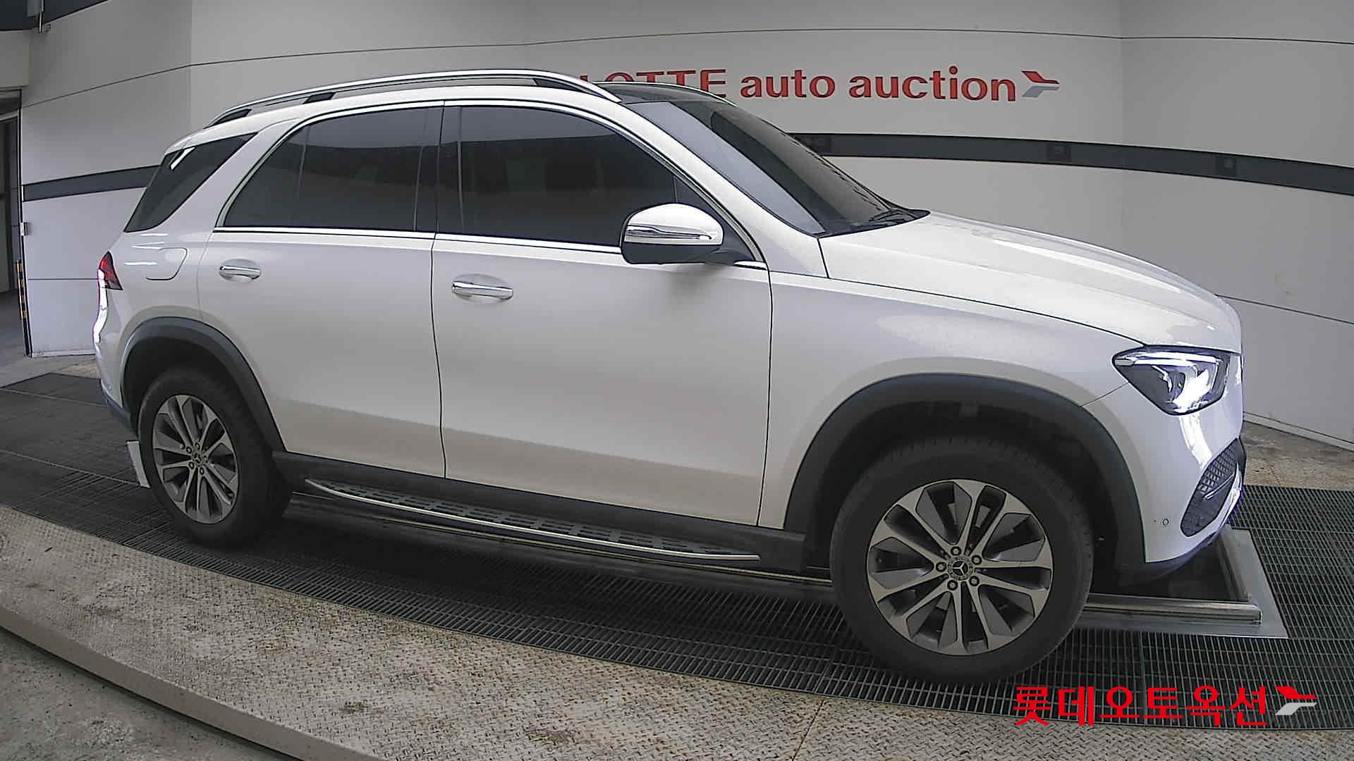 مرسيدس بنز GLE - 22