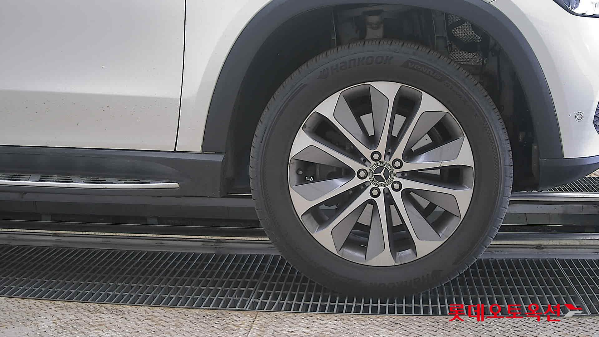 مرسيدس بنز GLE - 27