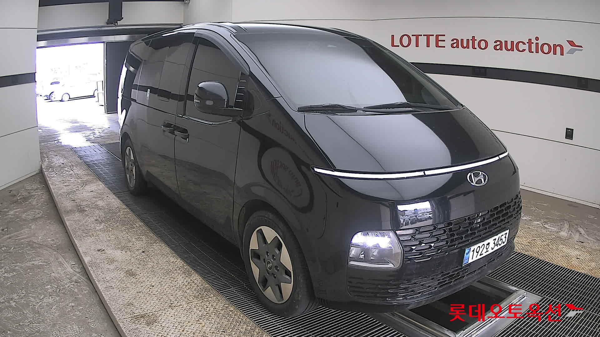 هيونداي ستاريا