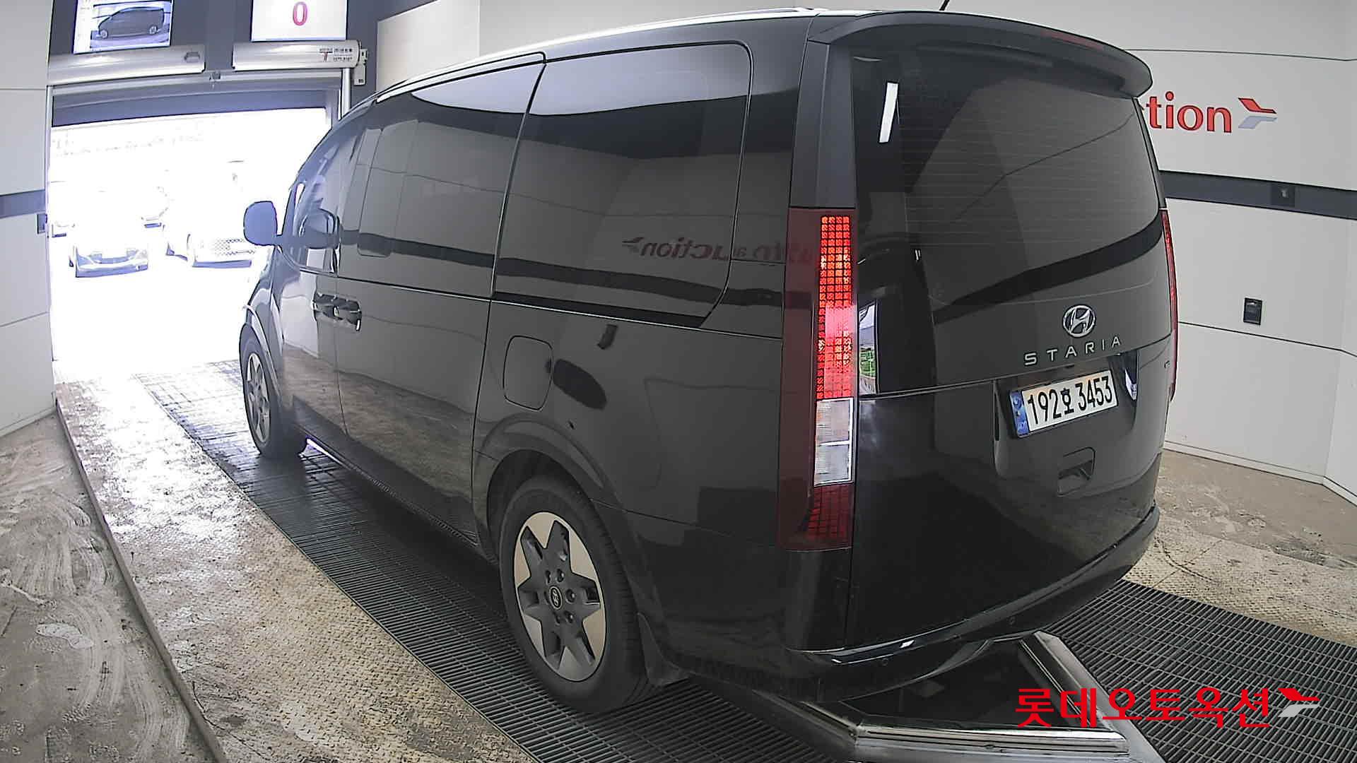 هيونداي ستاريا