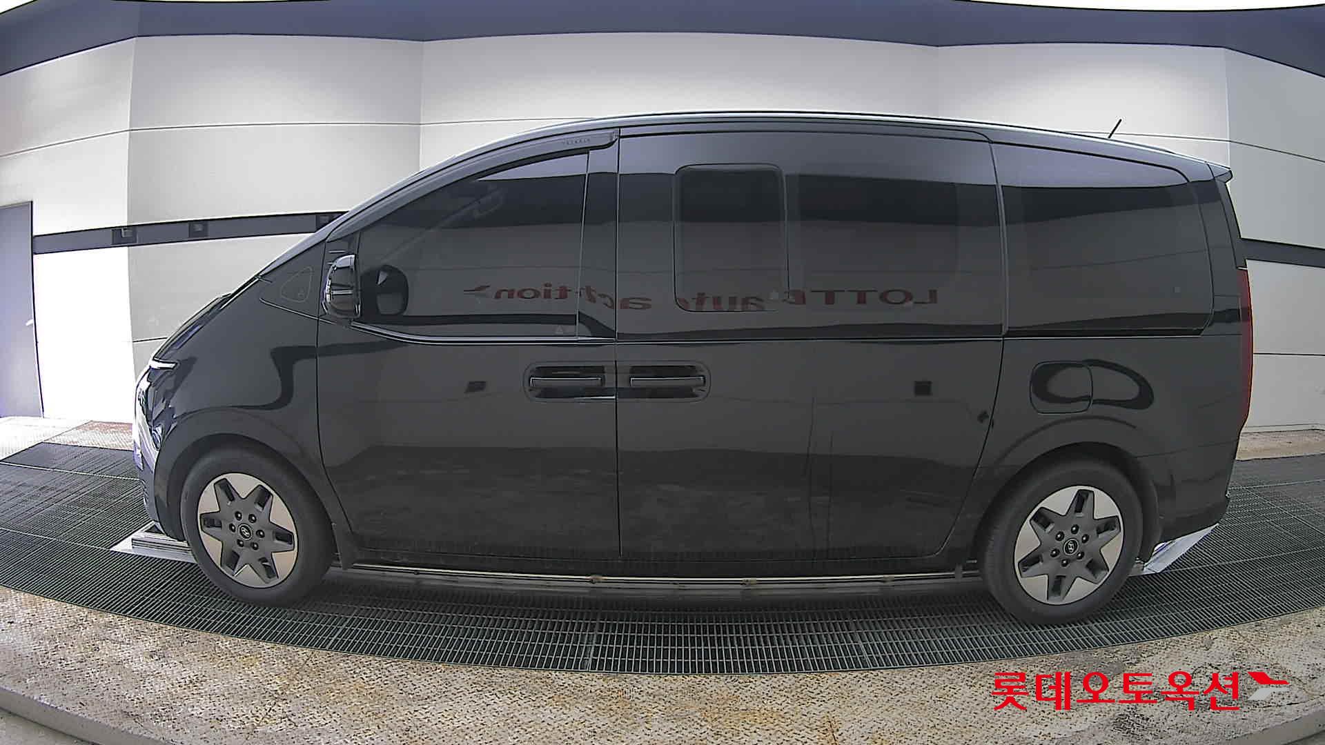 هيونداي ستاريا