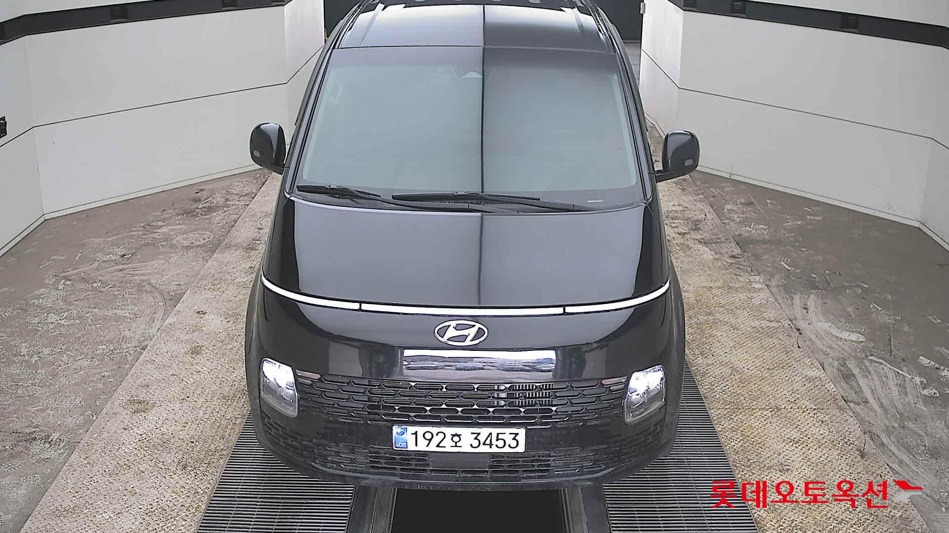 هيونداي ستاريا