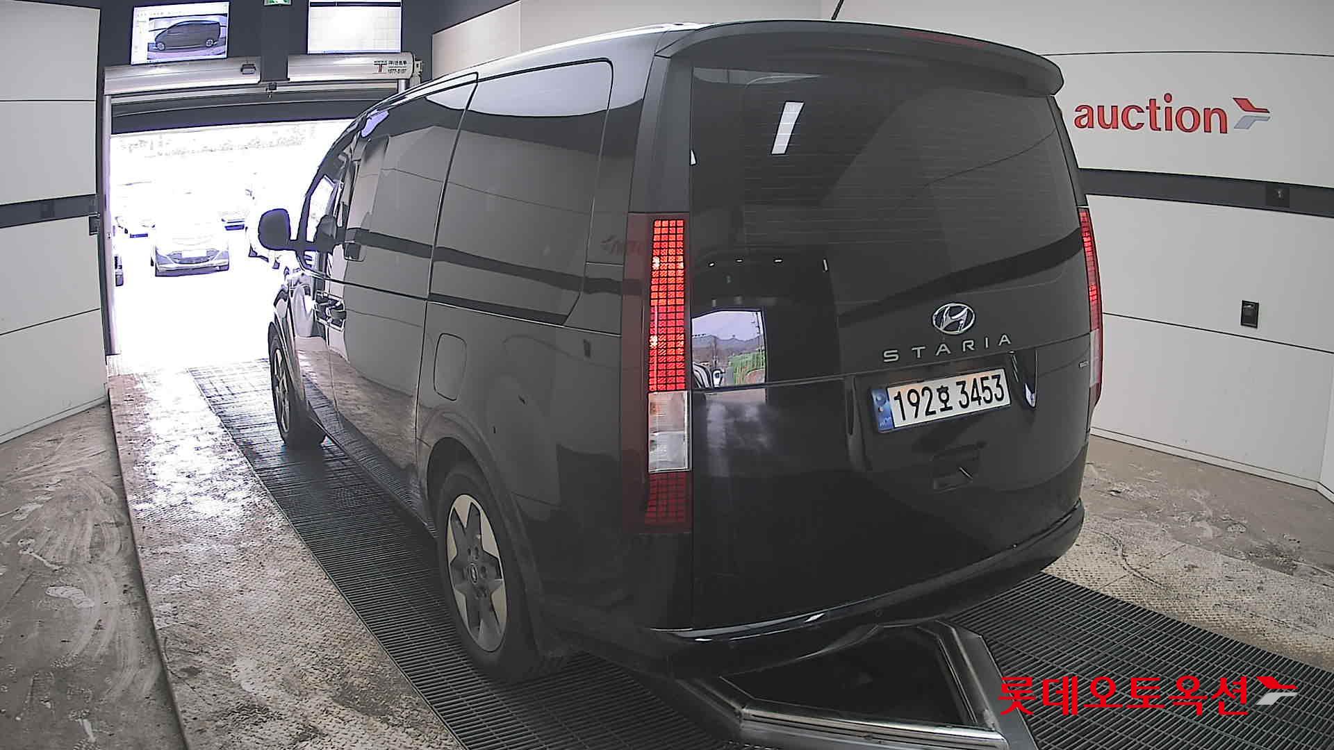 هيونداي ستاريا