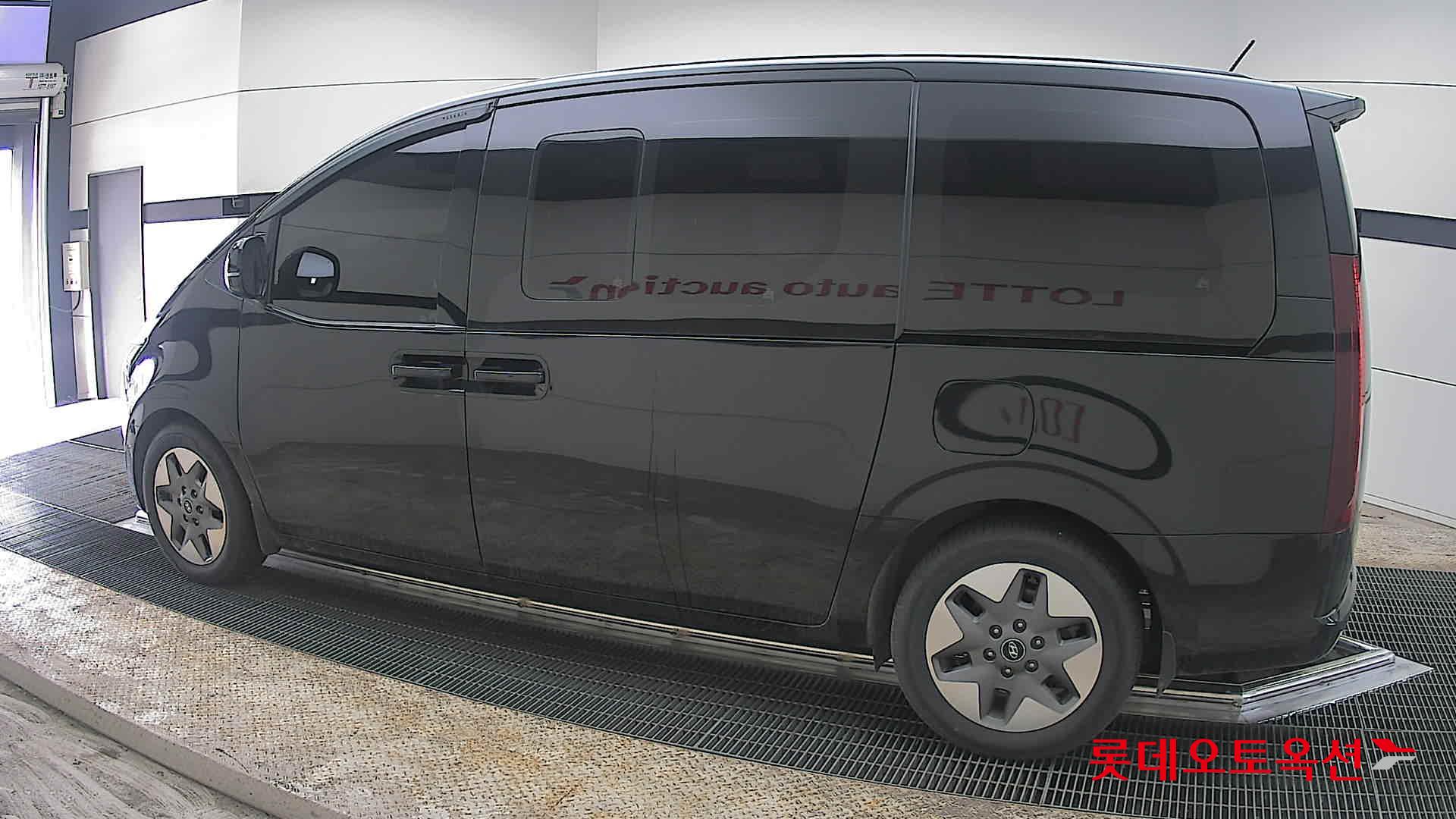 هيونداي ستاريا