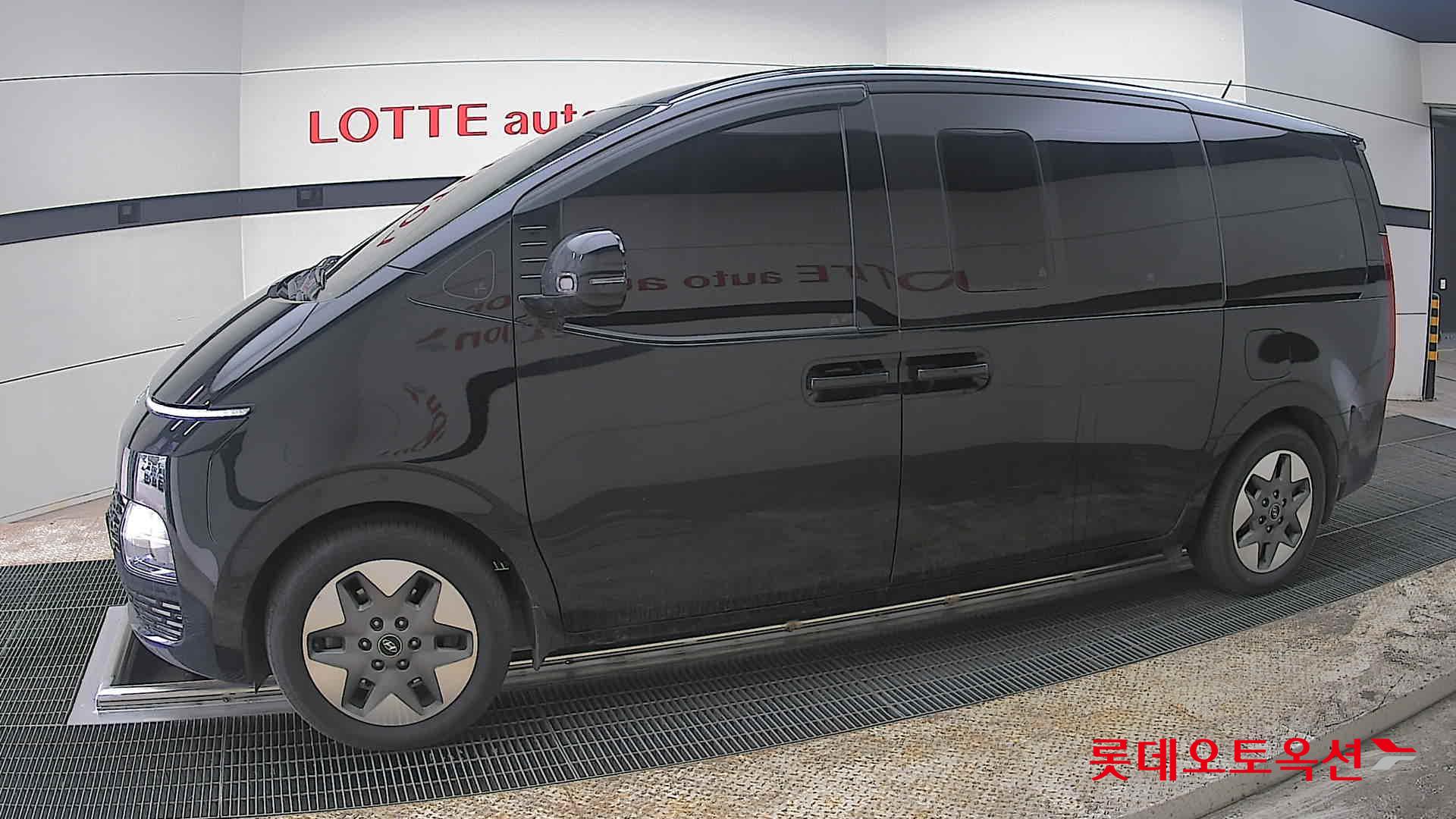 هيونداي ستاريا