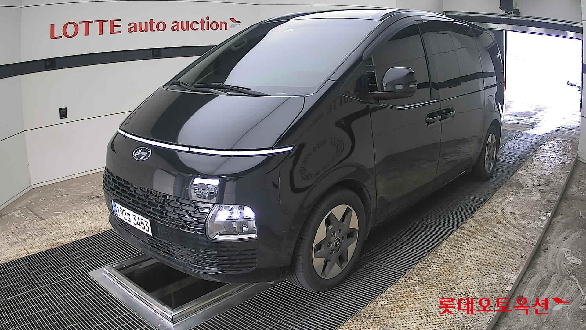 هيونداي ستاريا