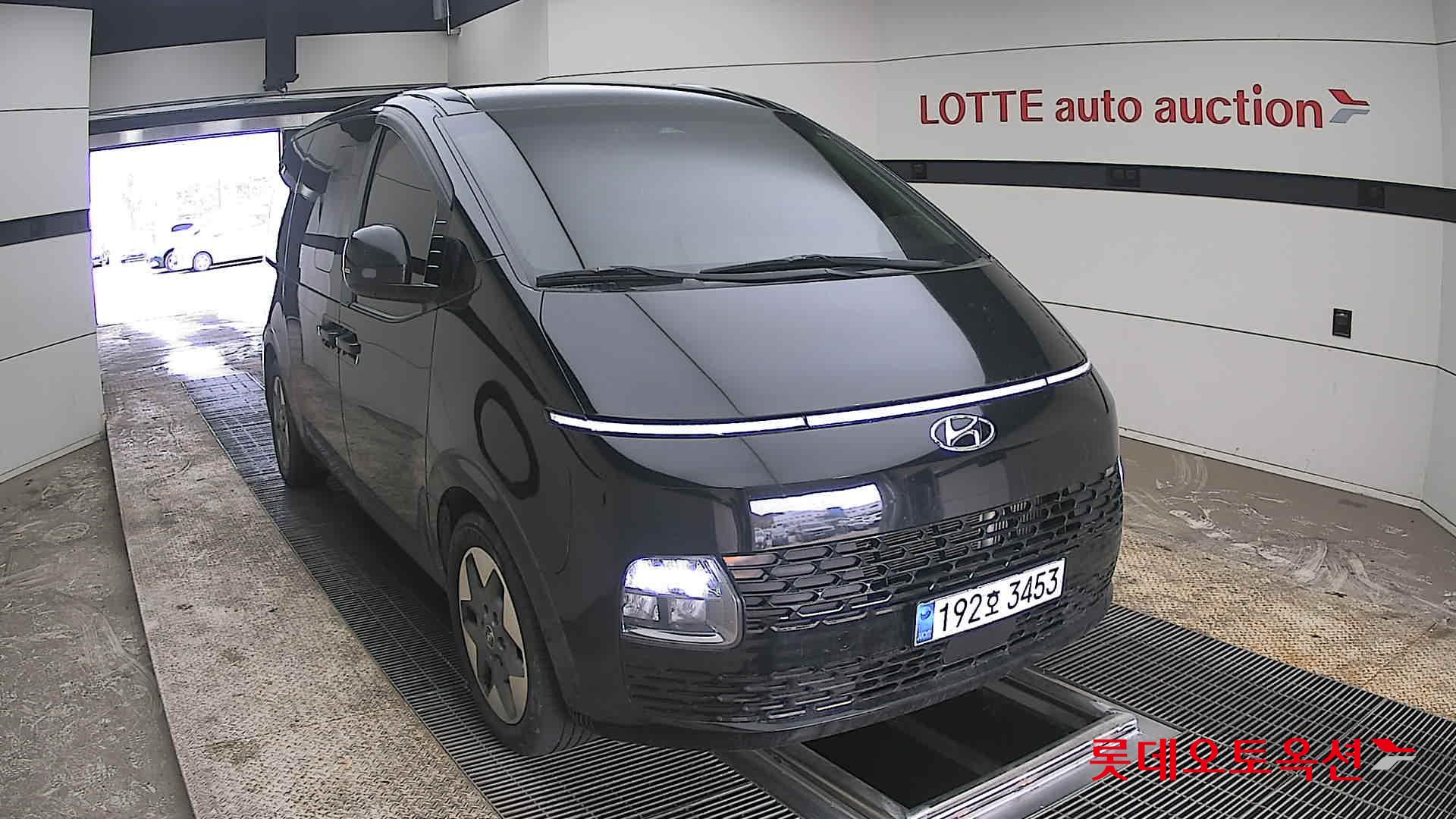 هيونداي ستاريا