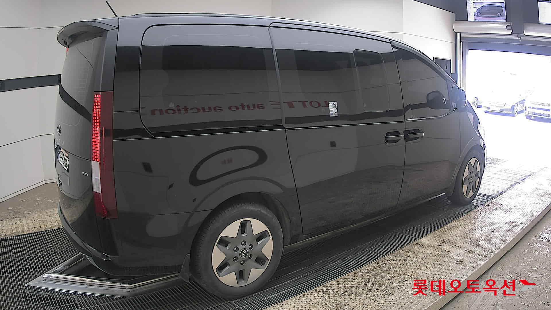 هيونداي ستاريا