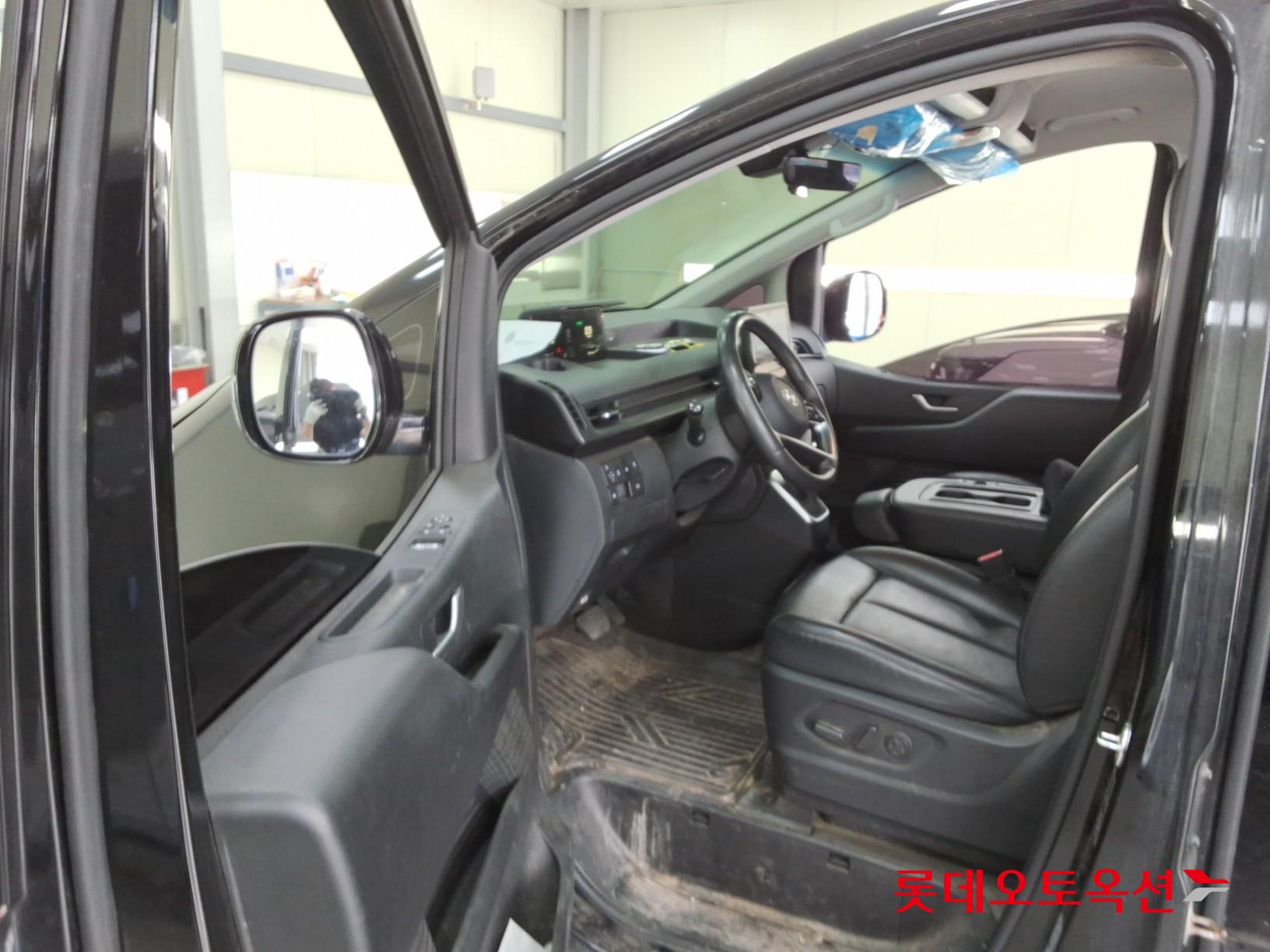 هيونداي ستاريا