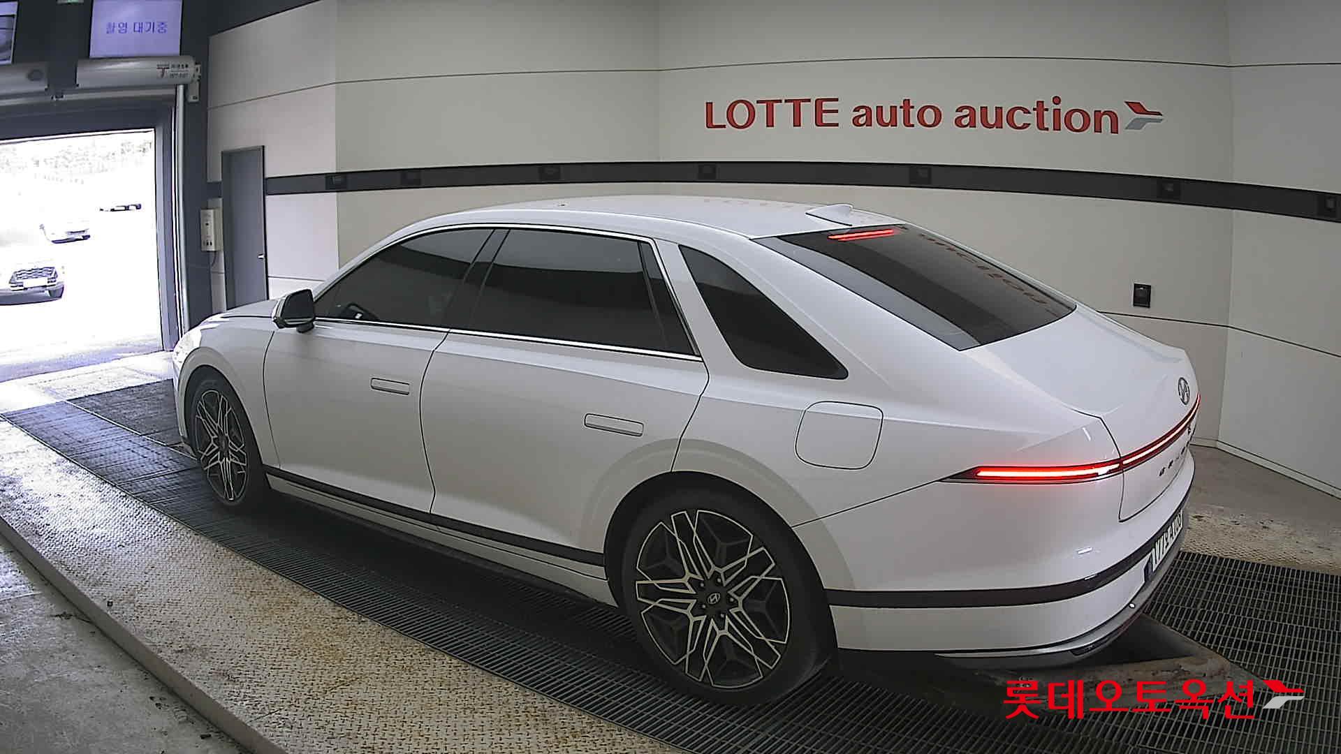 هيونداي أزيرا