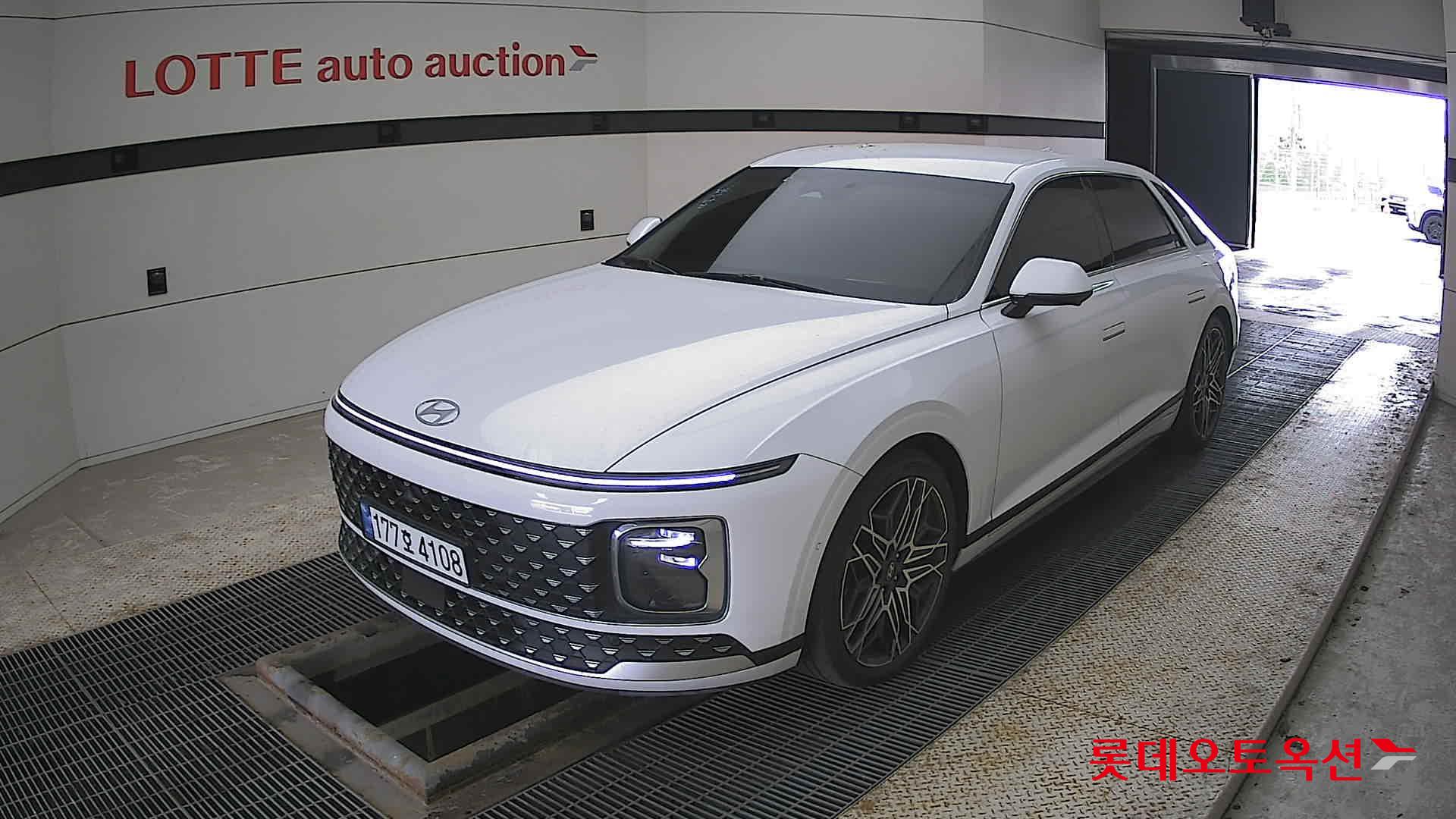 هيونداي أزيرا